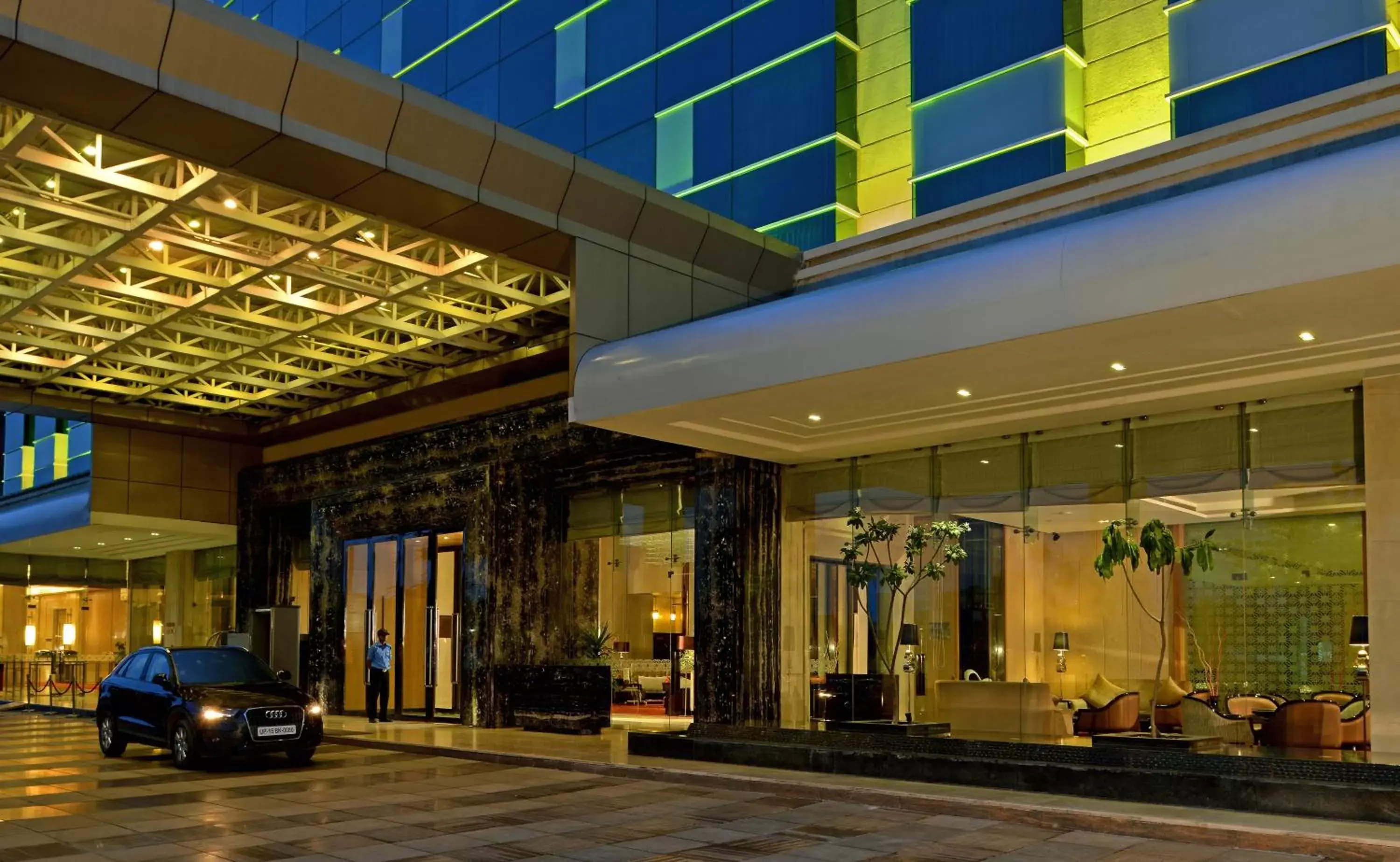 Facade/entrance in Radisson Blu Jaipur