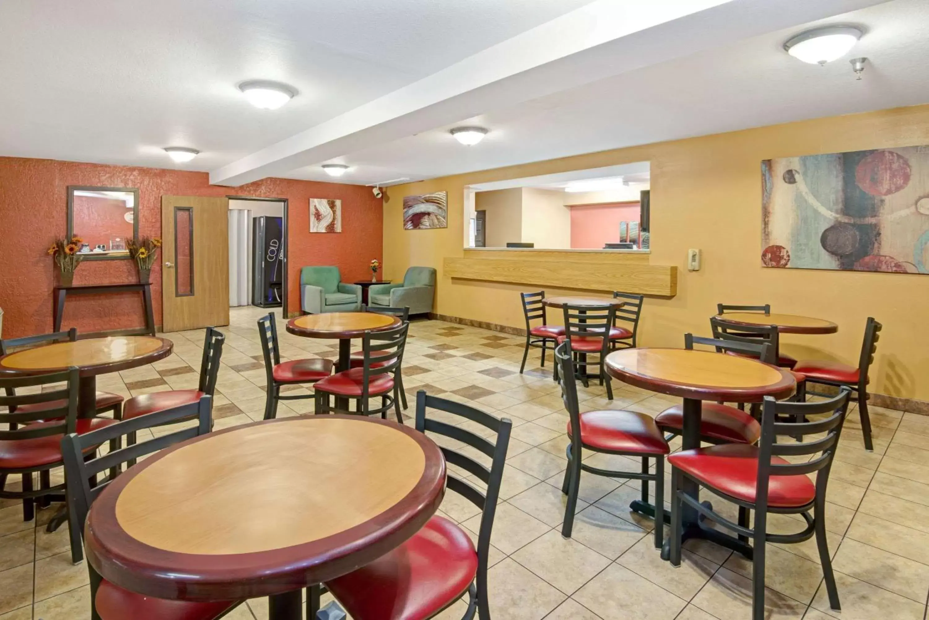 Lobby or reception, Restaurant/Places to Eat in Super 8 by Wyndham Albuquerque West/Coors Blvd