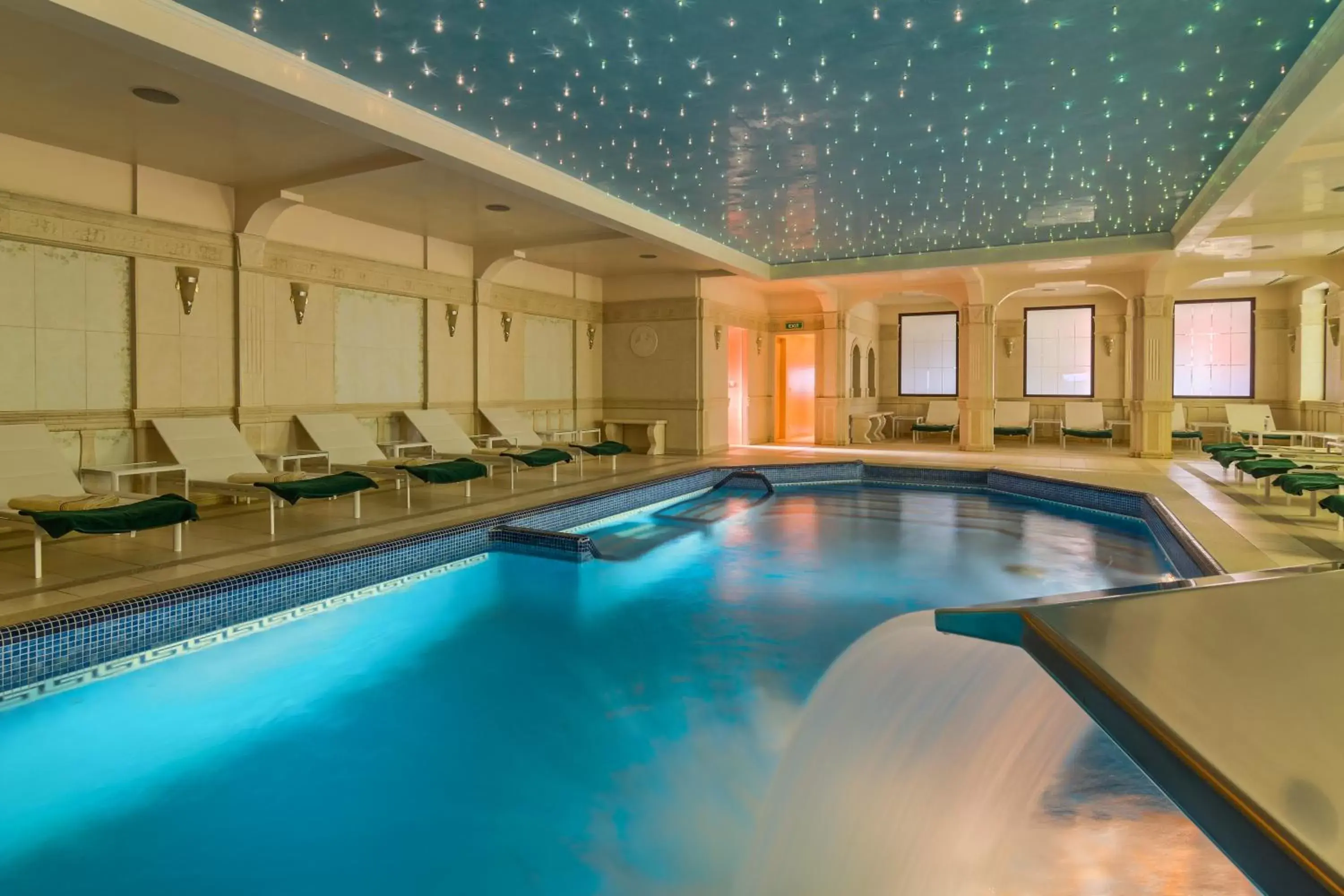 Spa and wellness centre/facilities, Swimming Pool in Hotel Snagov Club