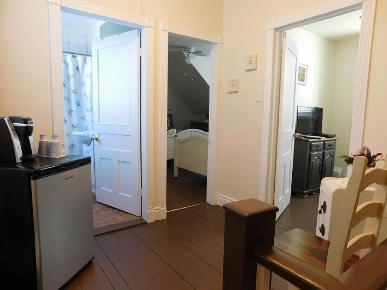 Photo of the whole room, Bathroom in Au Coeur De Magog