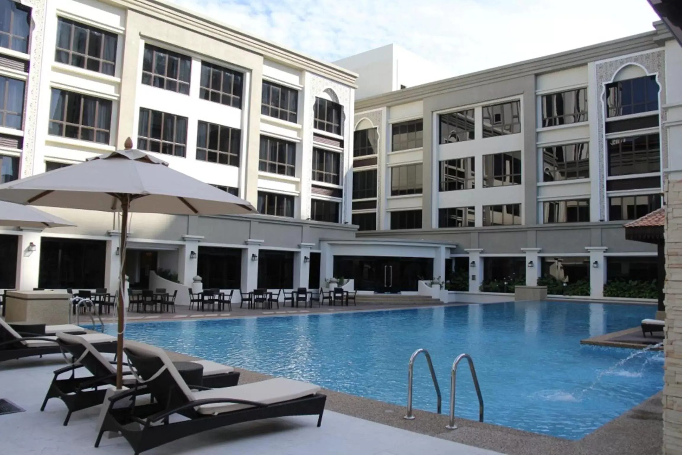 Swimming pool in Perdana Kota Bharu Swimming pool in Perdana Kota Bharu