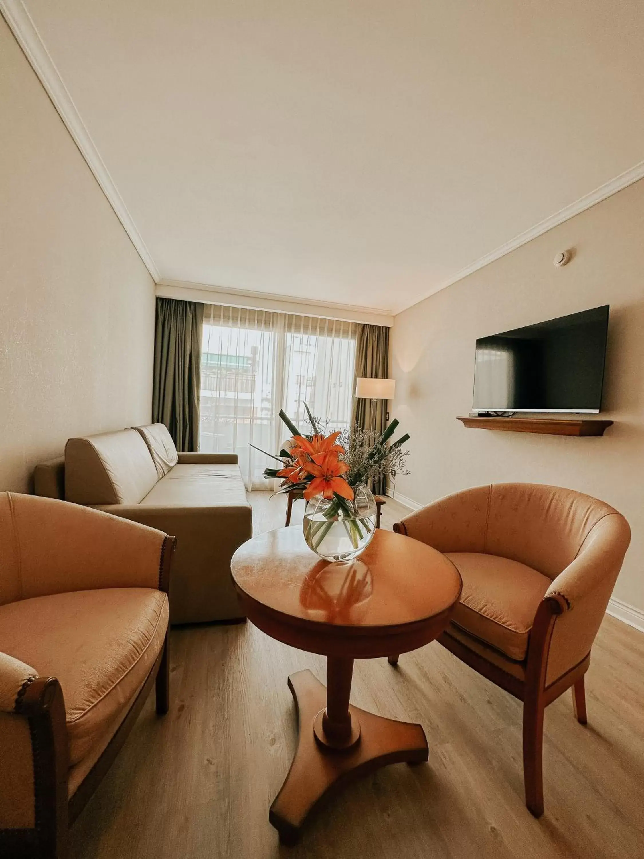 Communal lounge/ TV room, Seating Area in Blank Hotel Recoleta