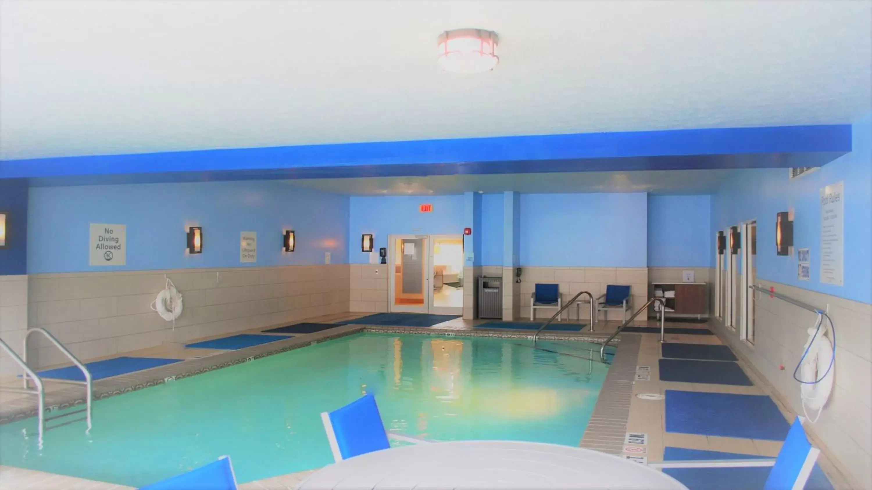 Swimming Pool in Holiday Inn Express & Suites Indianapolis North - Carmel, an IHG Hotel