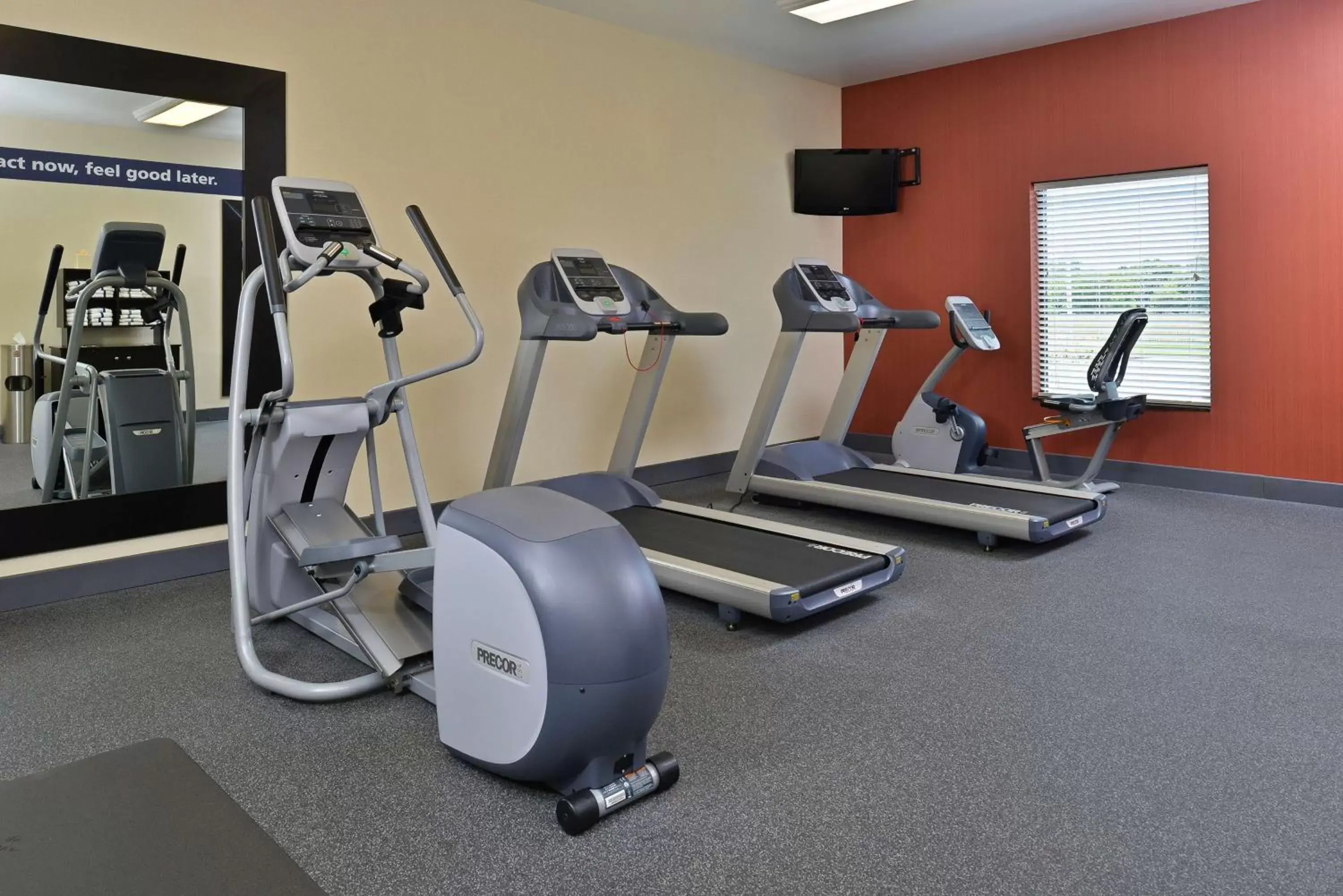 Fitness centre/facilities, Fitness Center/Facilities in Hampton Inn Clinton