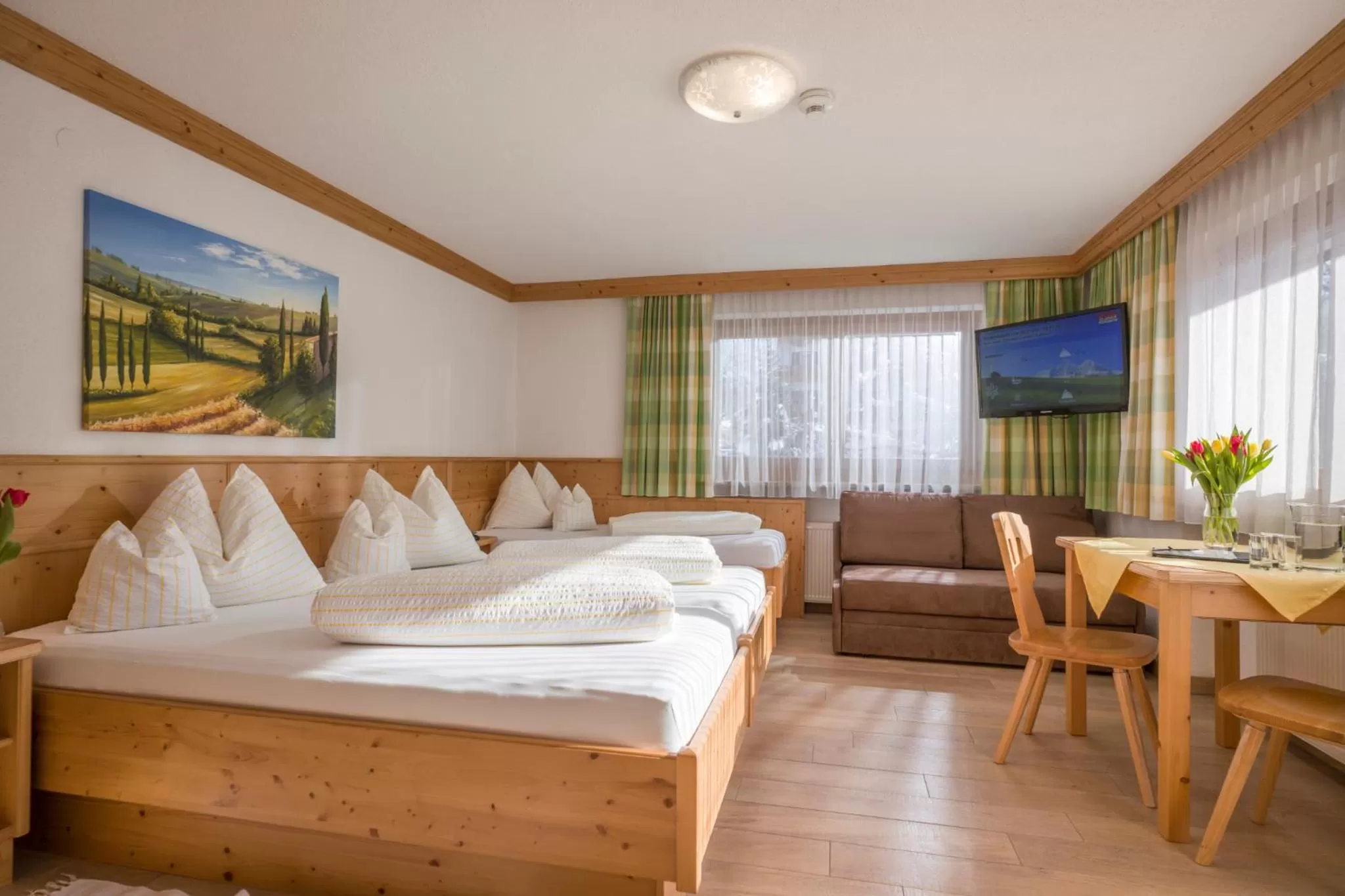Spring, Bed in Hotel Theresia Garni
