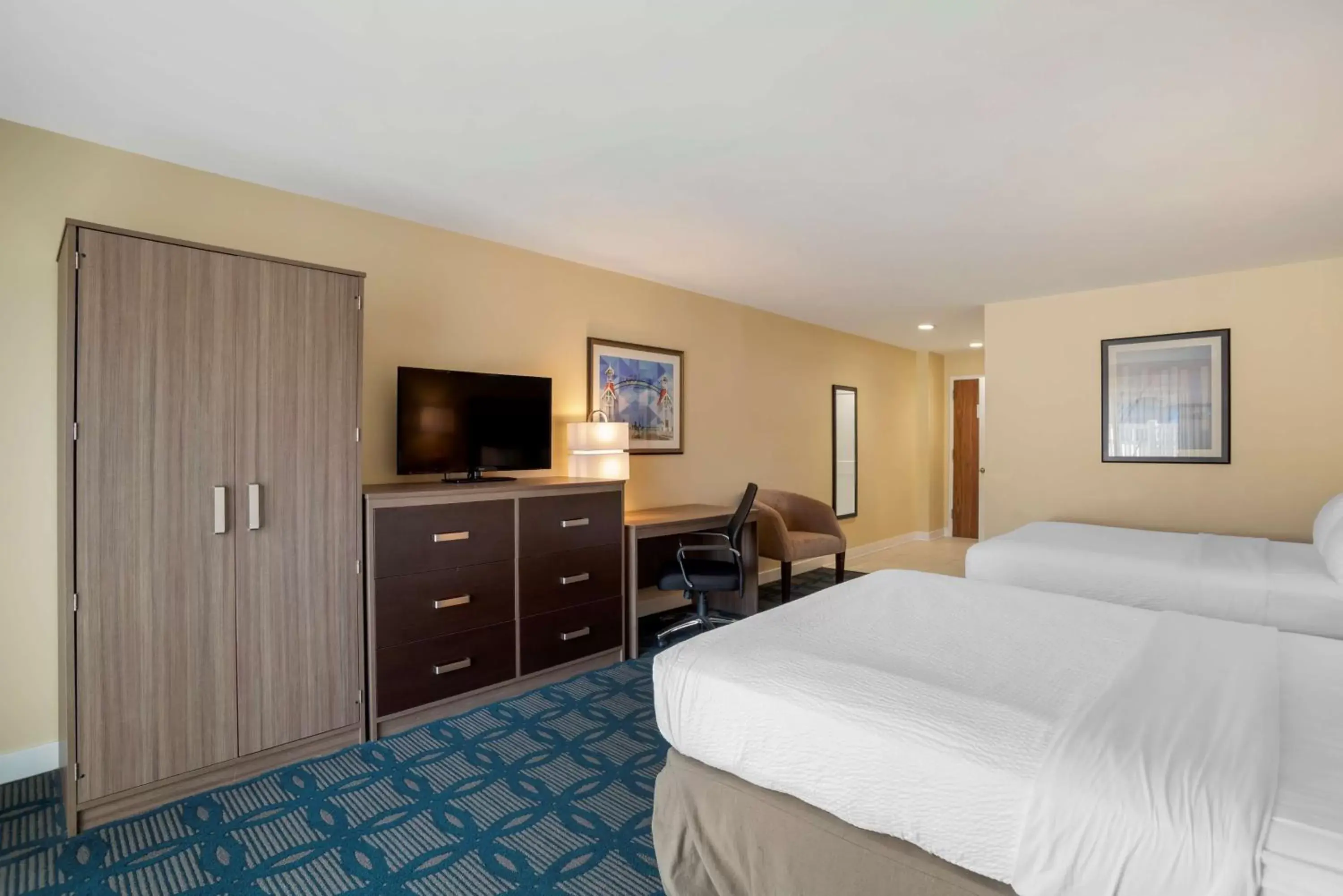 Bedroom, Bed in Best Western Plus Ocean City