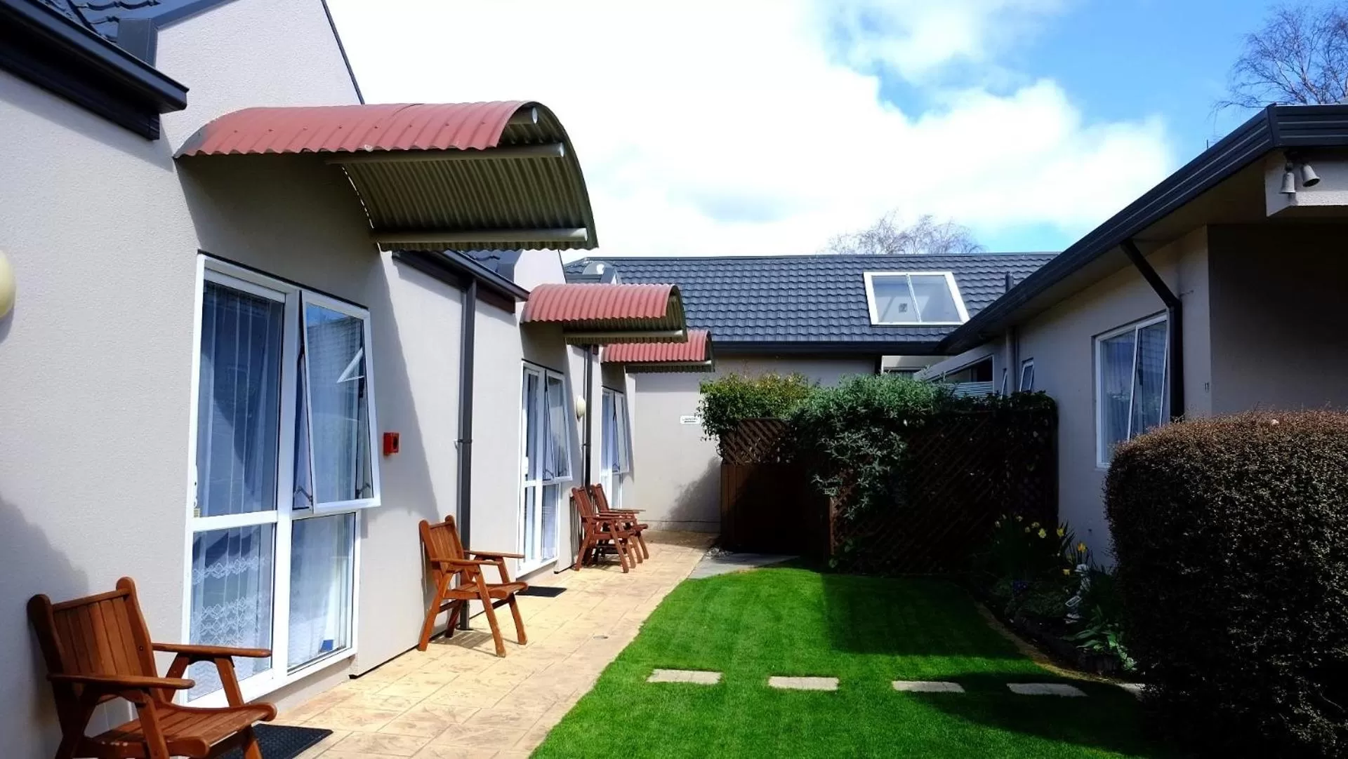 Patio in Airport Birches Motel