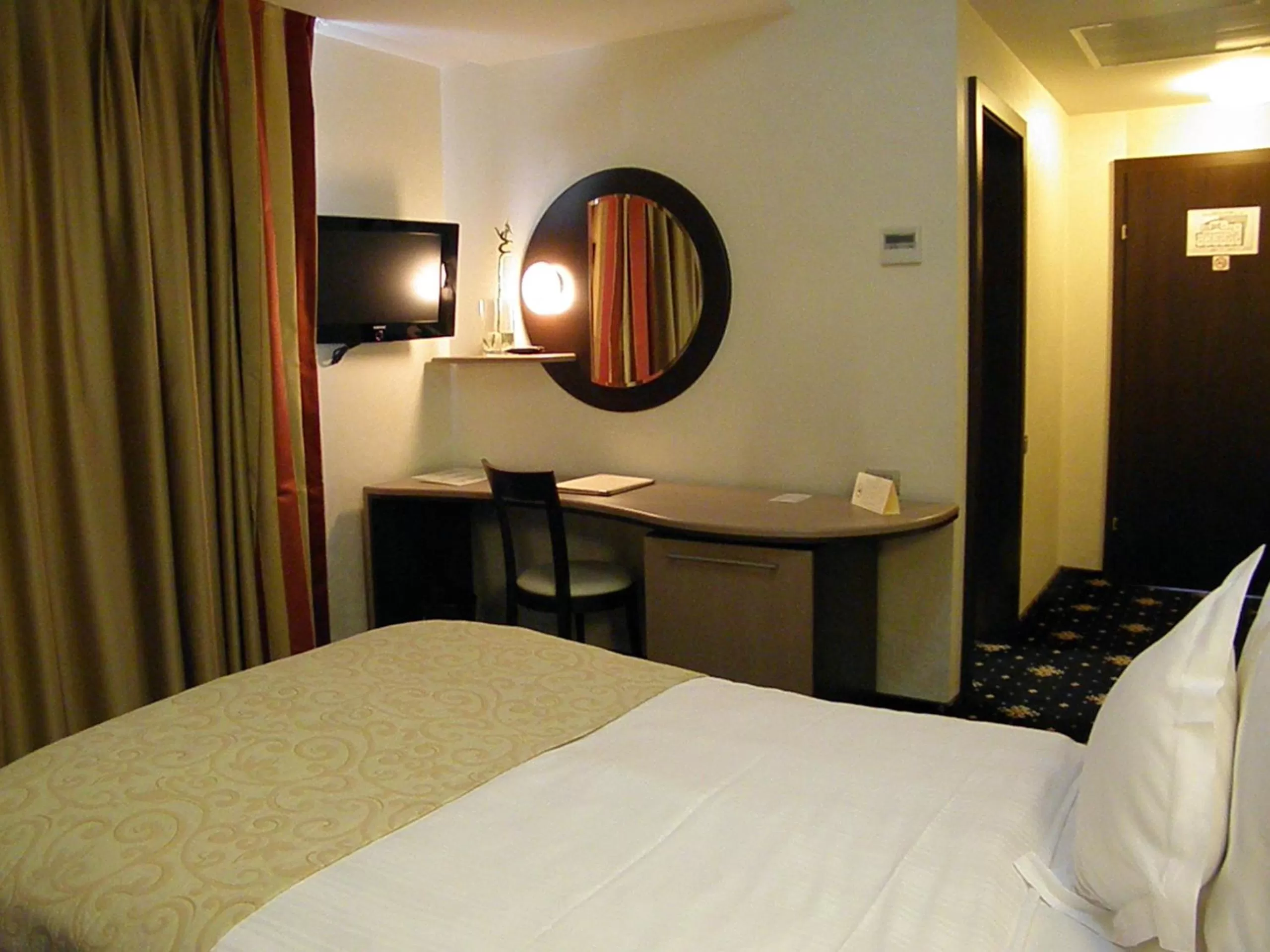 Bed in Hotel Berthelot