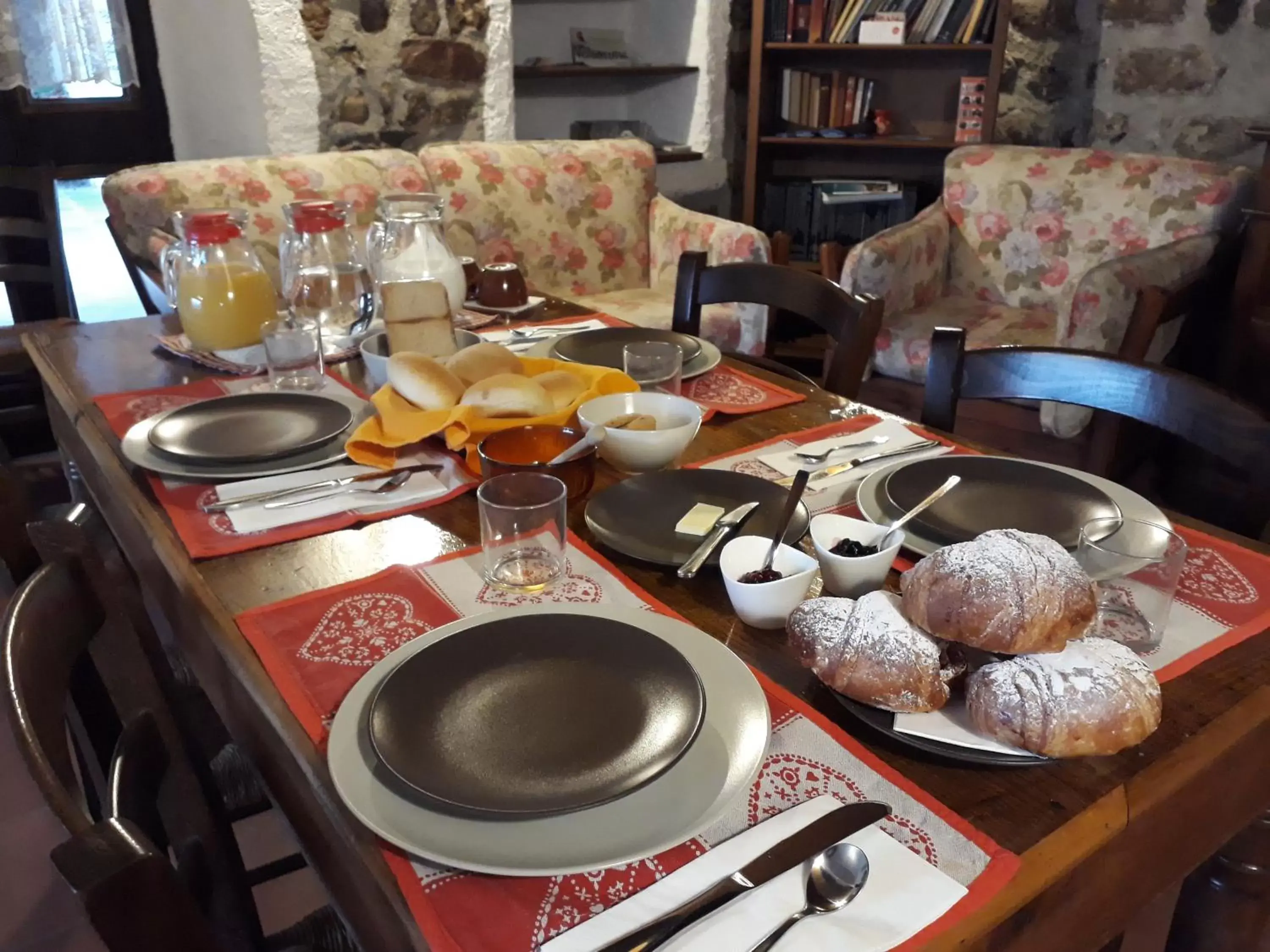 Breakfast in B&B Rocca di Bajedo