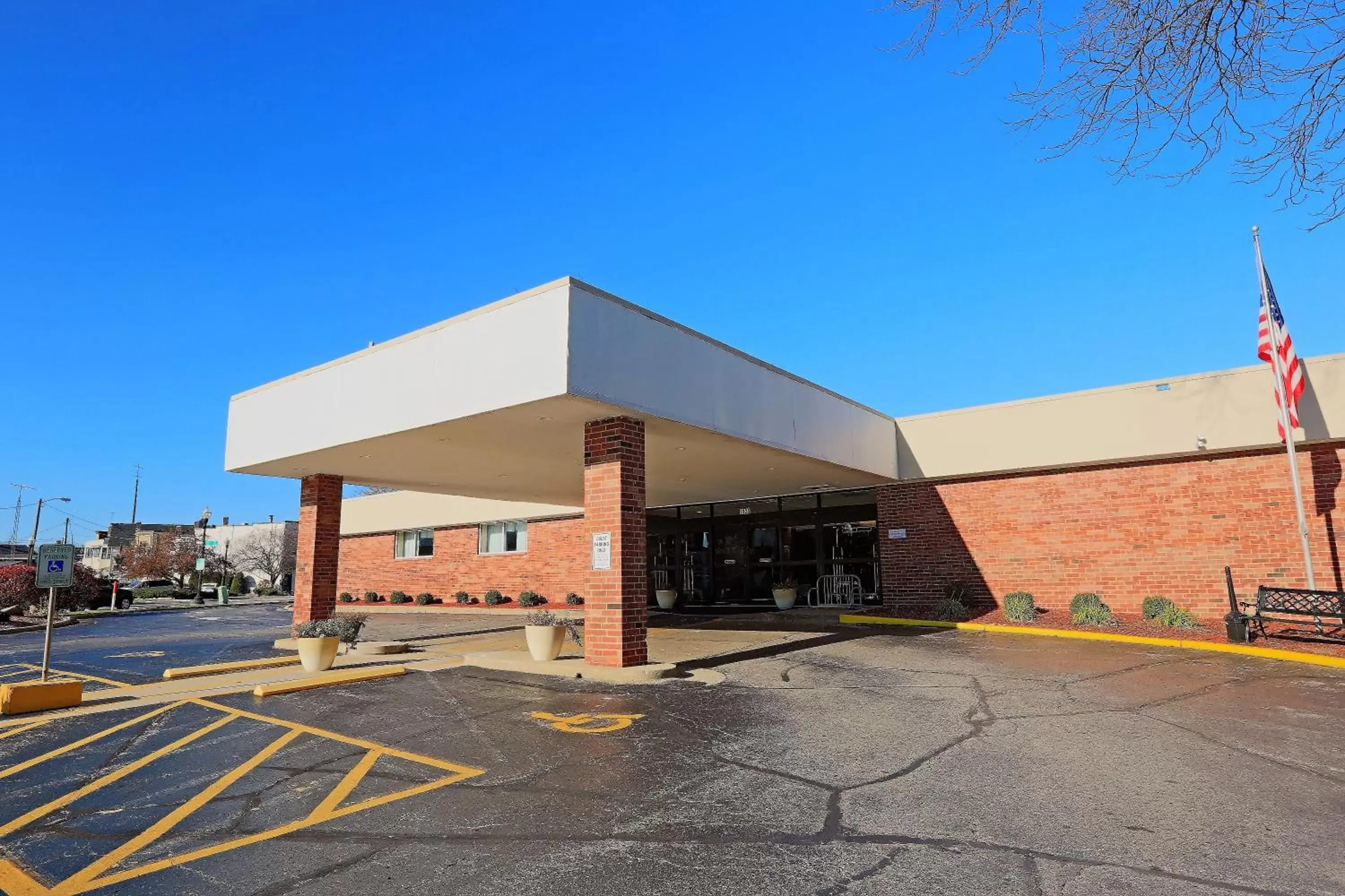 Facade/entrance, Property Building in Wyndham Garden Kenosha