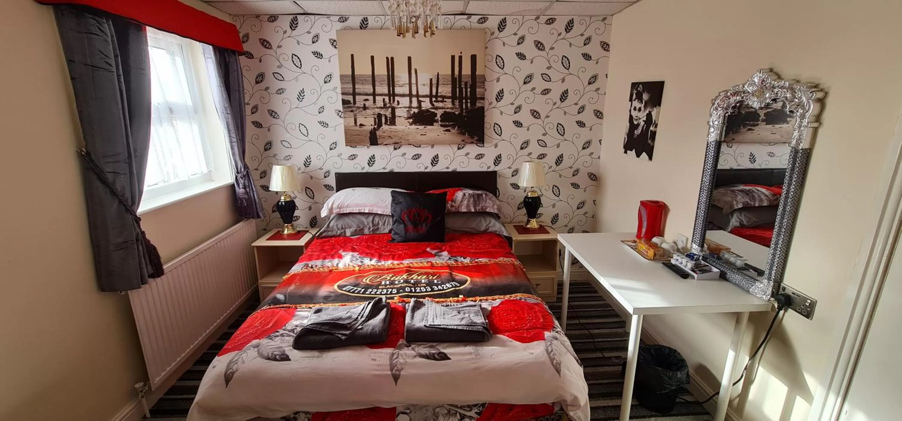 Bedroom, Bed in BUKHARI Hotel