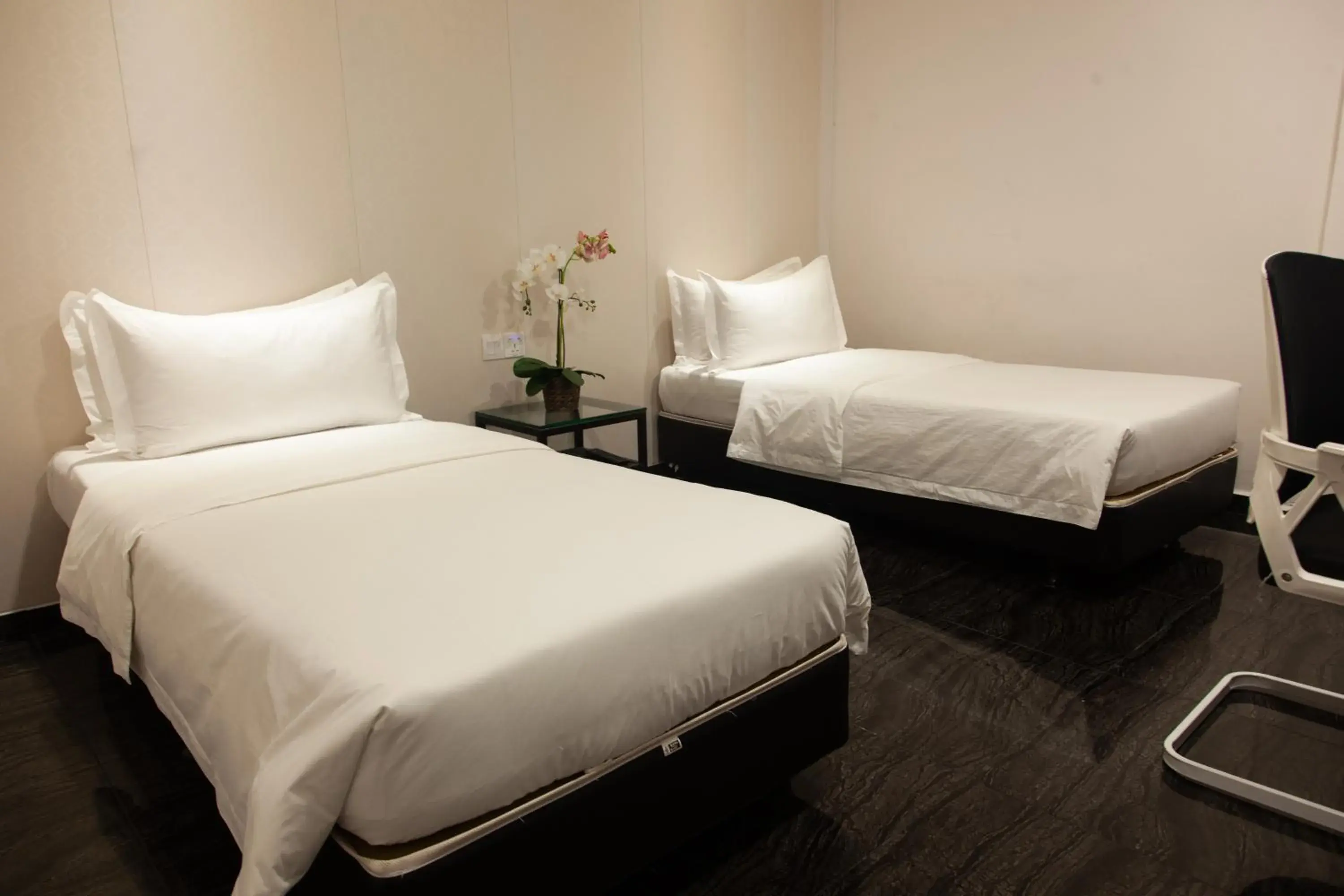 Bed in M design Hotel @ Taman Pertama