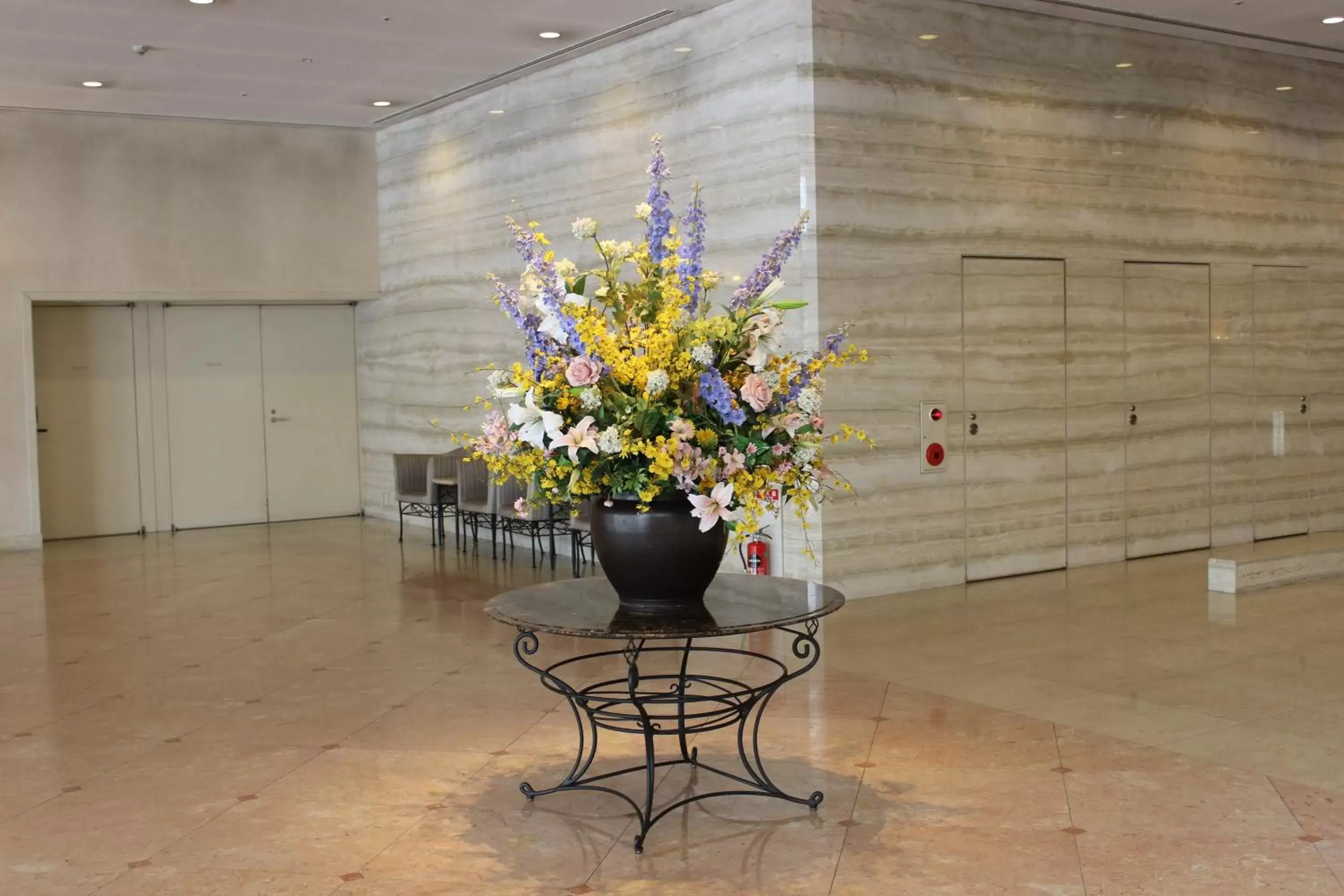 Lobby or reception in Kansai Airport Washington Hotel