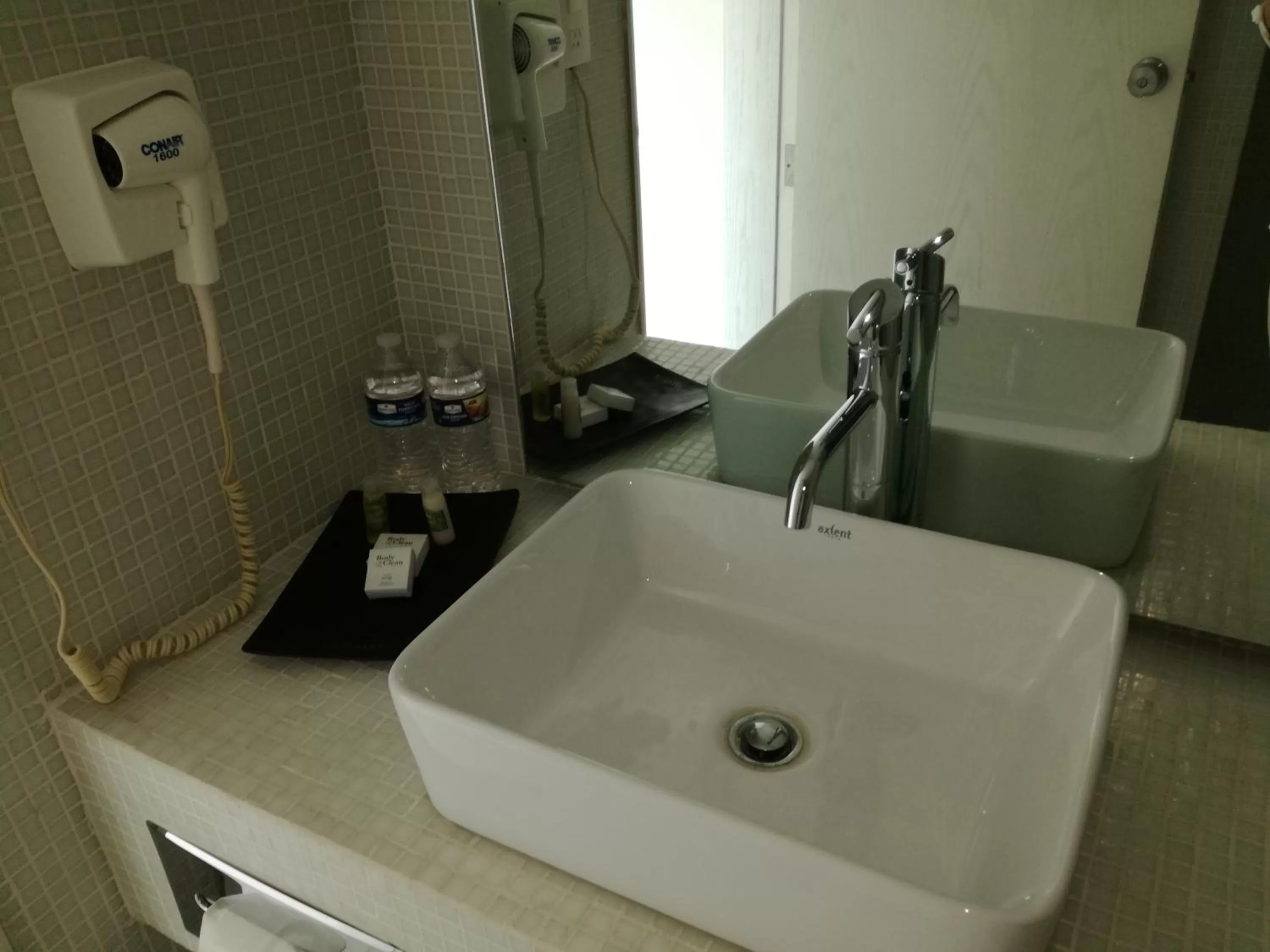 Toilet in We Hotel Acapulco