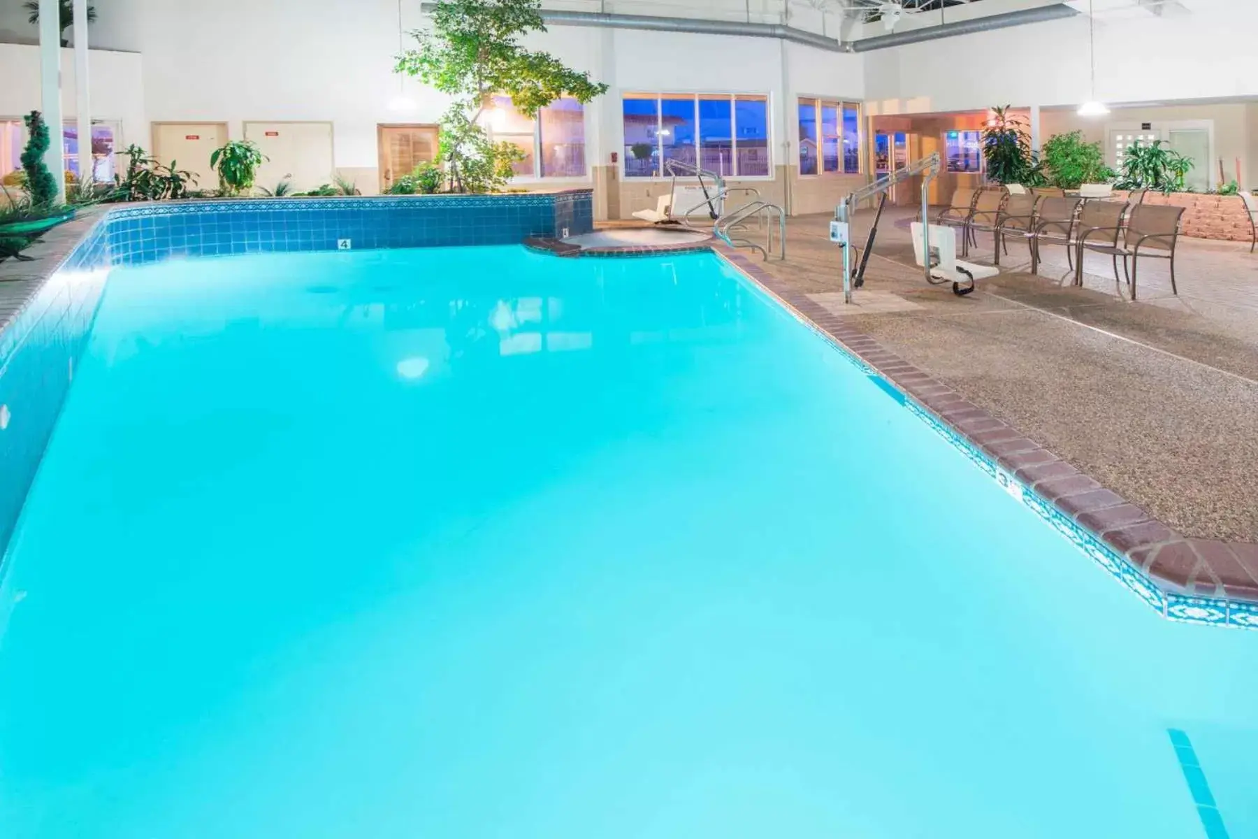 Hot Tub, Swimming Pool in Ramada by Wyndham Enid