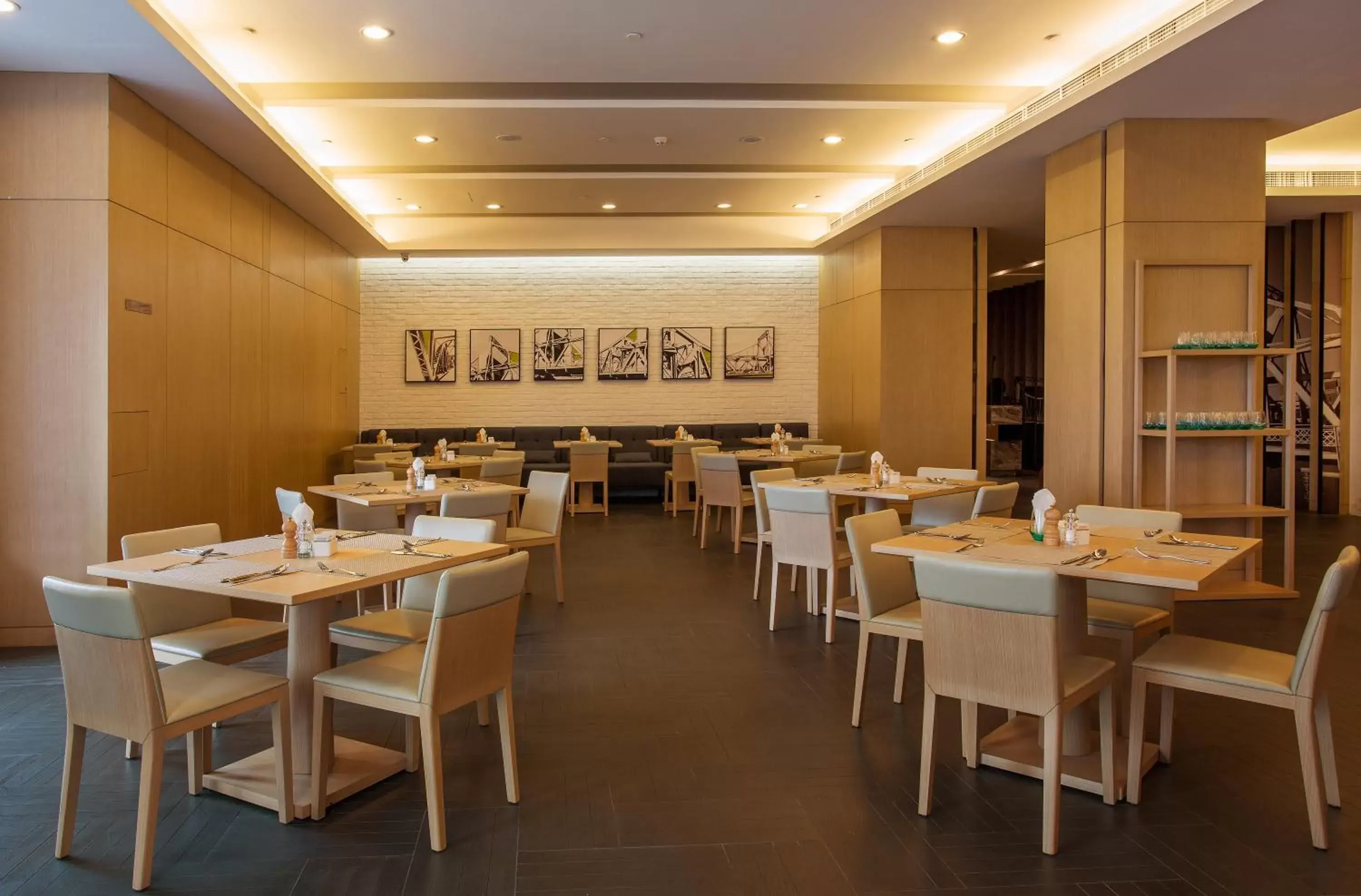 Restaurant/Places to Eat in Fraser Place Tianjin