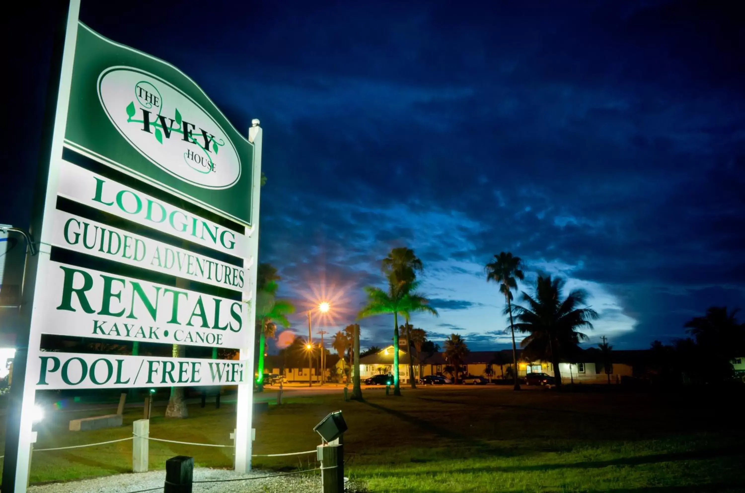 Logo/Certificate/Sign in Ivey House Everglades Adventures Hotel