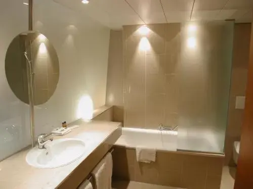 Double or Twin Room with City View in Palmiers by Fassbind Double or Twin Room with City View in Palmiers by Fassbind