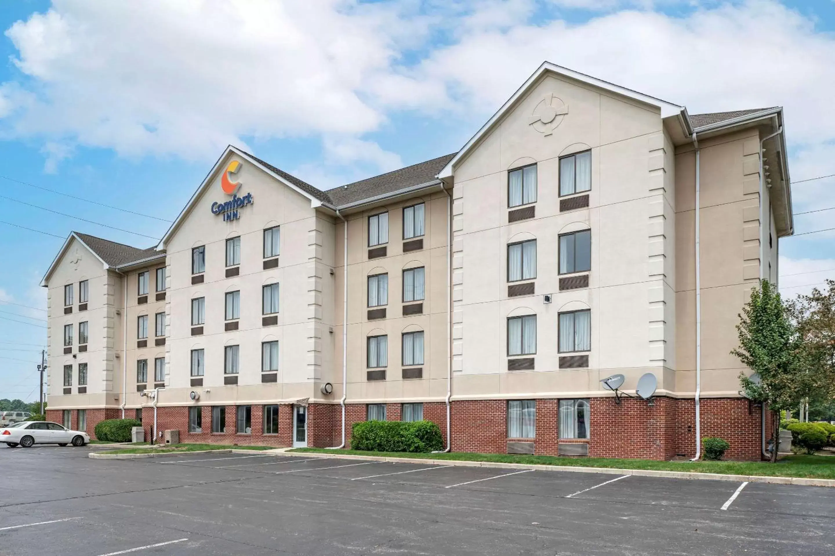 On site, Property Building in Comfort Inn Indianapolis East