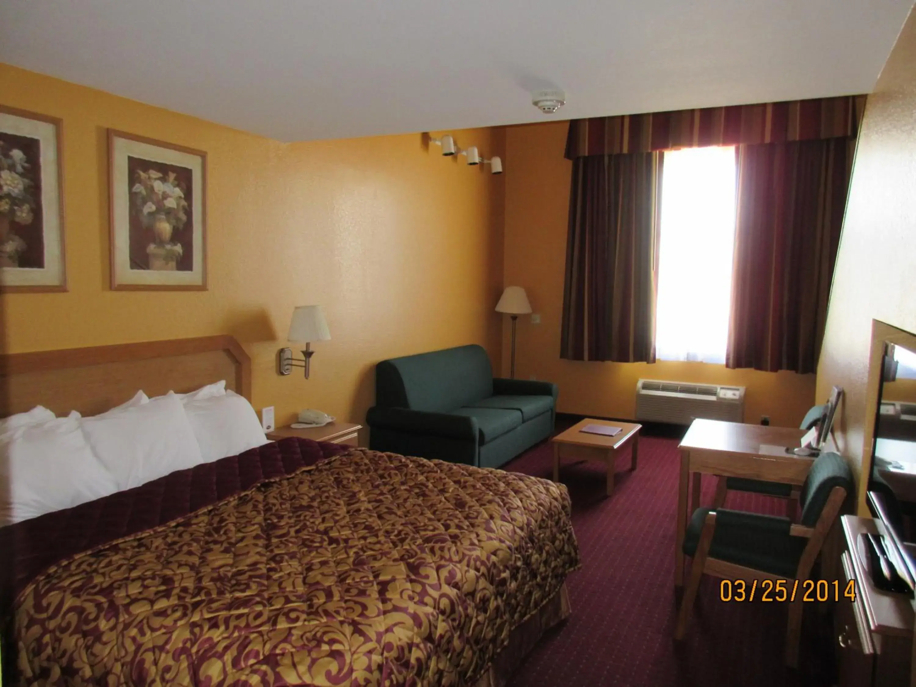 Bed in Parkfield Inn - Warsaw Bed in Parkfield Inn - Warsaw