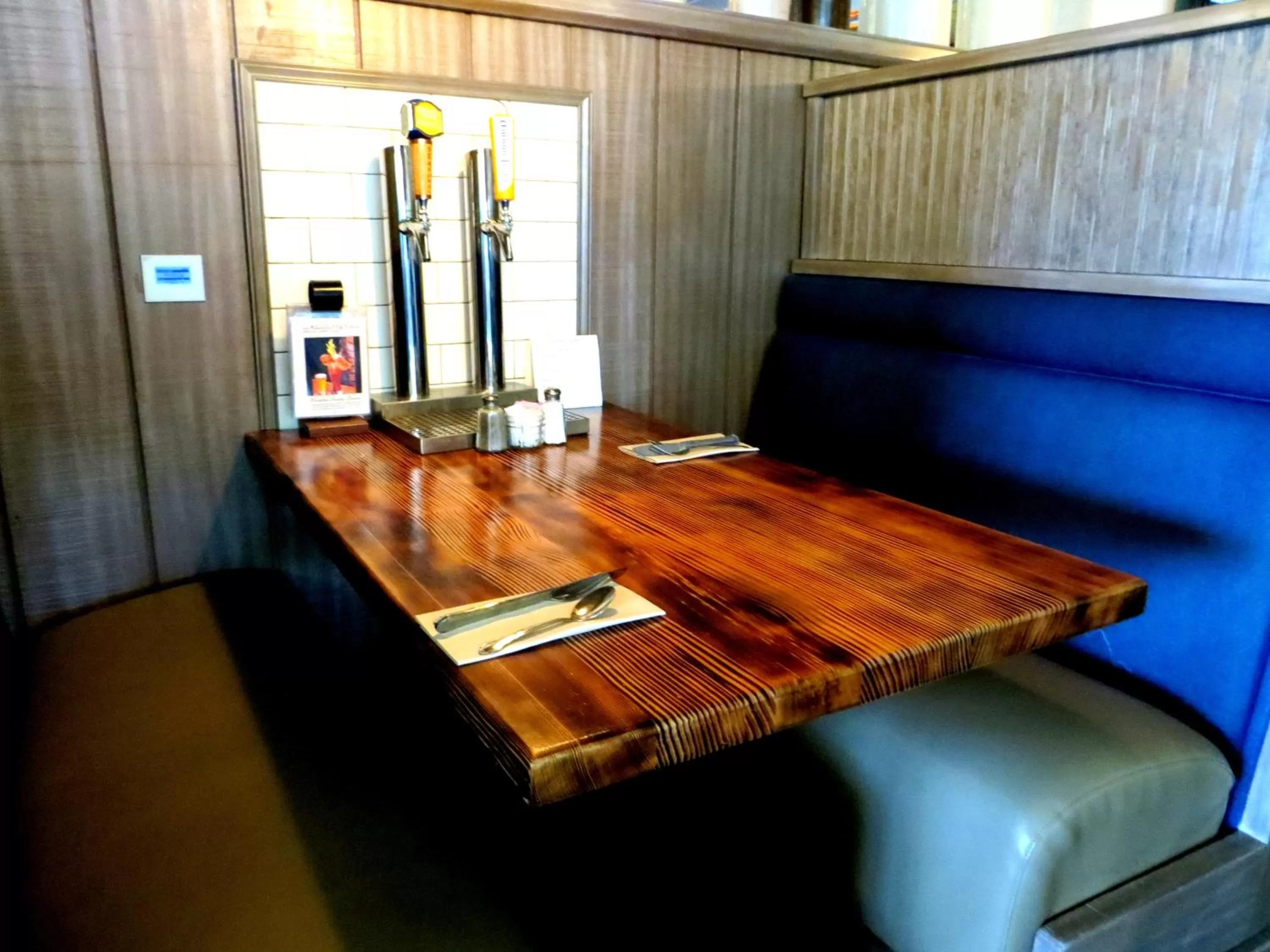 Restaurant/places to eat in The New Pioneer