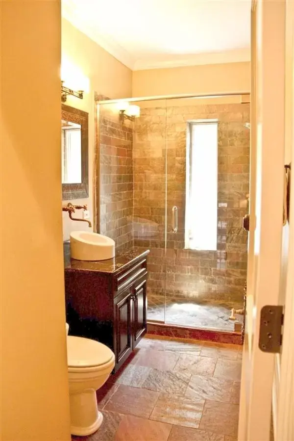 Shower, Bathroom in Villa D' Citta