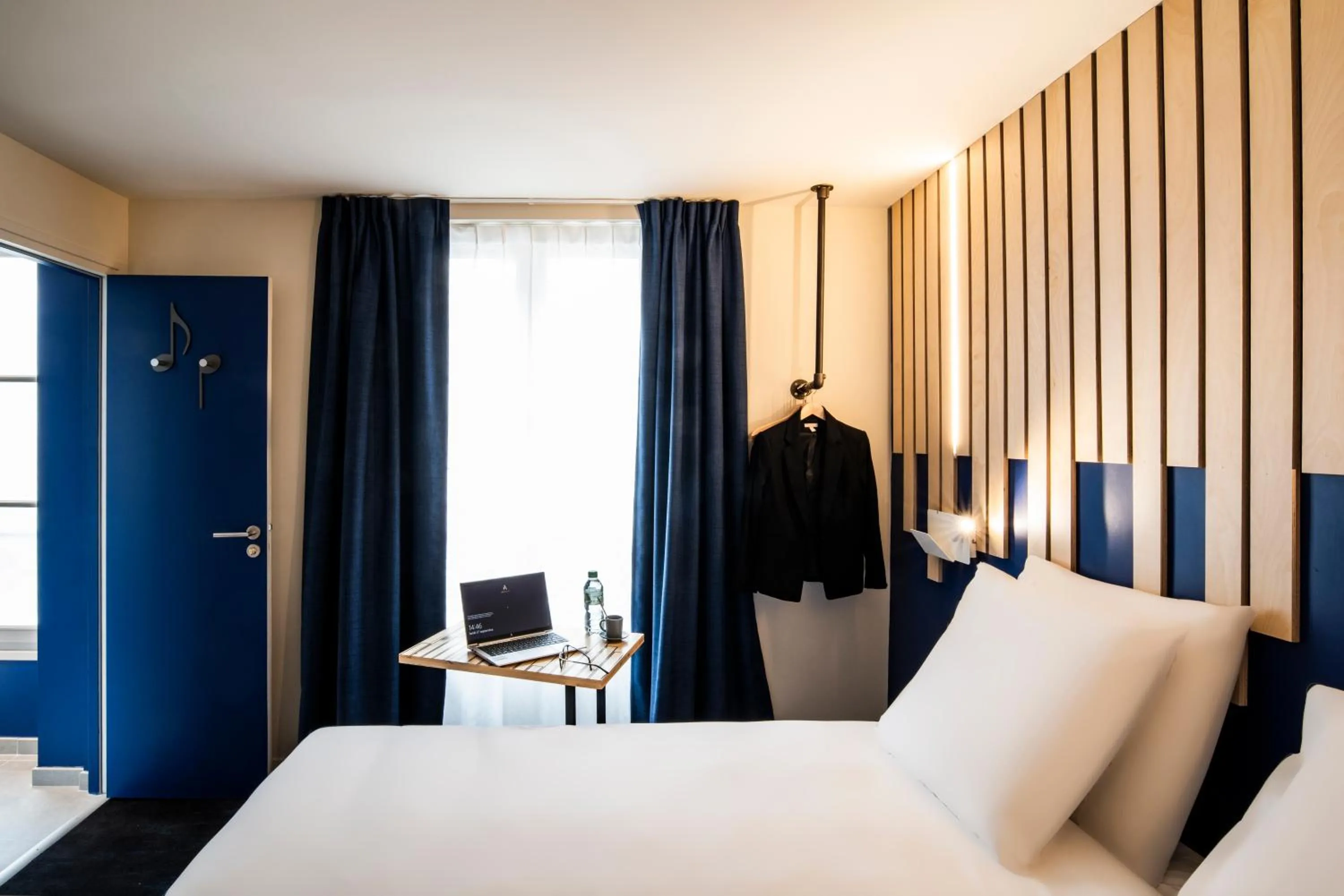 Photo of the whole room, Bed in ibis Styles Paris Opera Lafayette