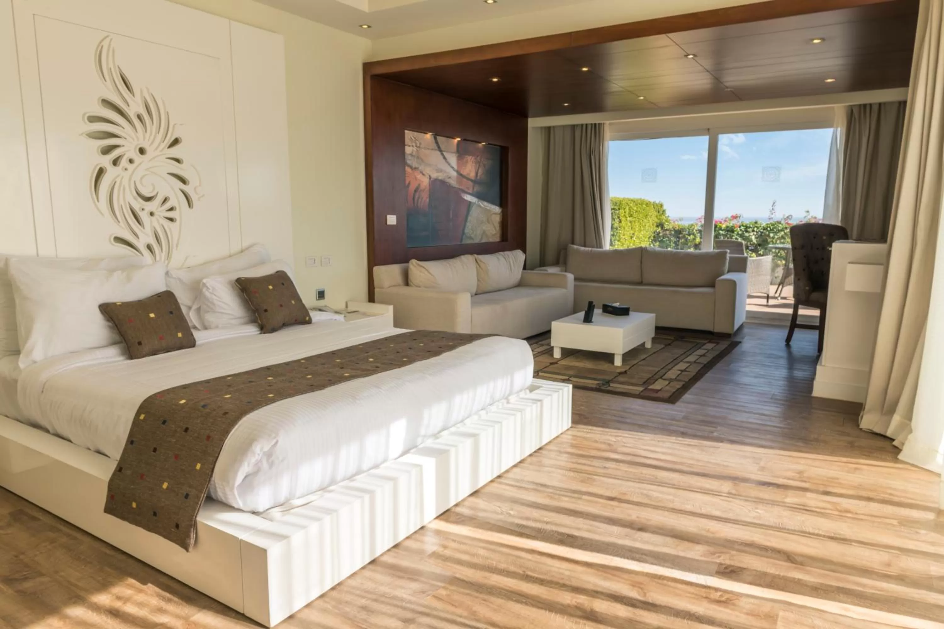 Balcony/Terrace, Bed in Sunrise Montemare Resort -Grand Select