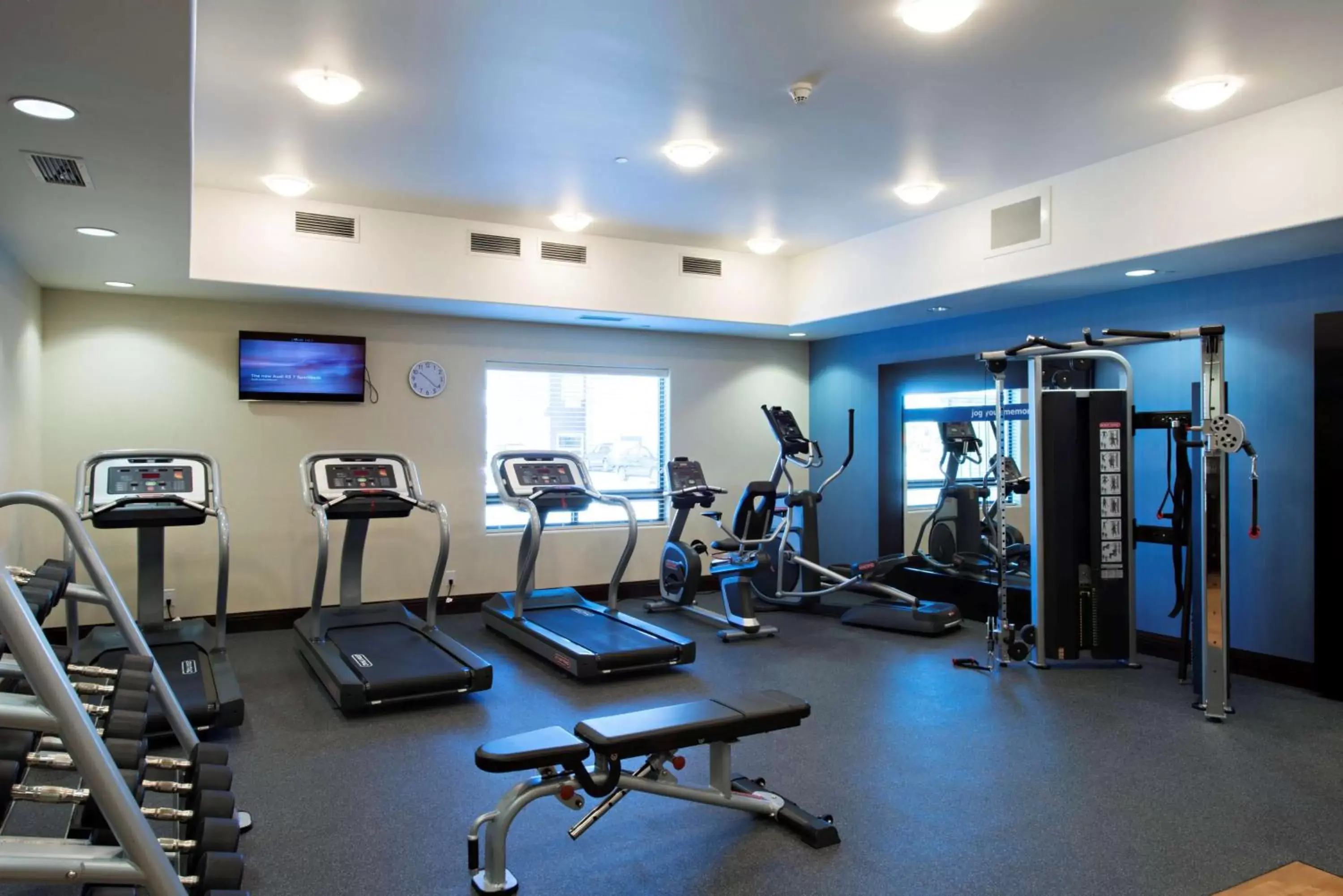 Fitness centre/facilities in Hampton Inn Saskatoon South Fitness centre/facilities in Hampton Inn Saskatoon South