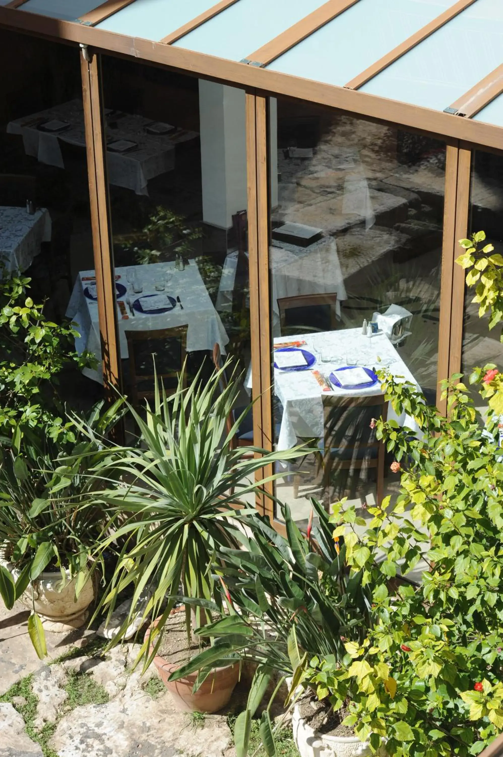 Restaurant/places to eat in Panorama Hotel Restaurant/places to eat in Panorama Hotel