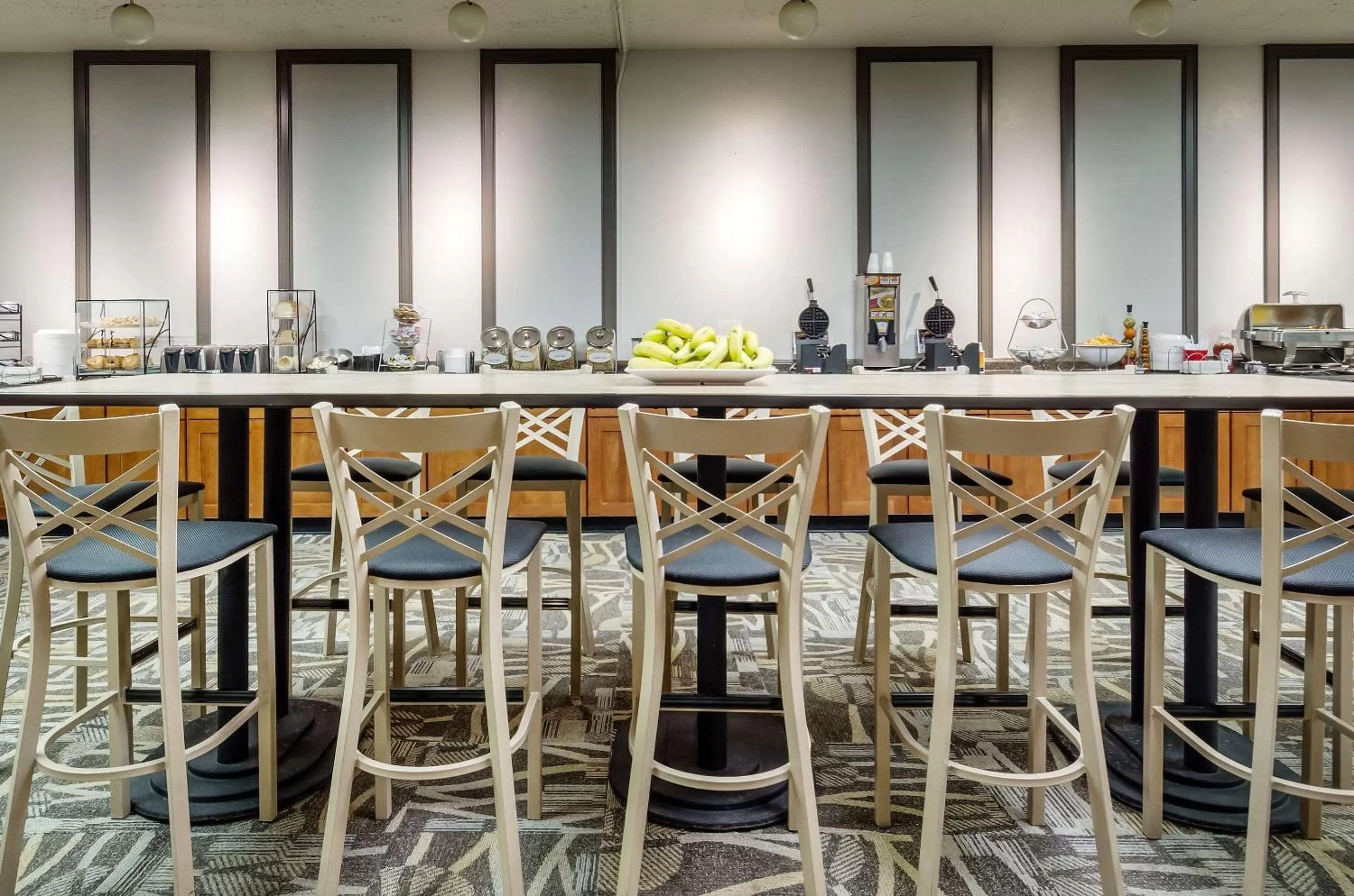 Restaurant/places to eat in Clarion Hotel Seekonk - Providence