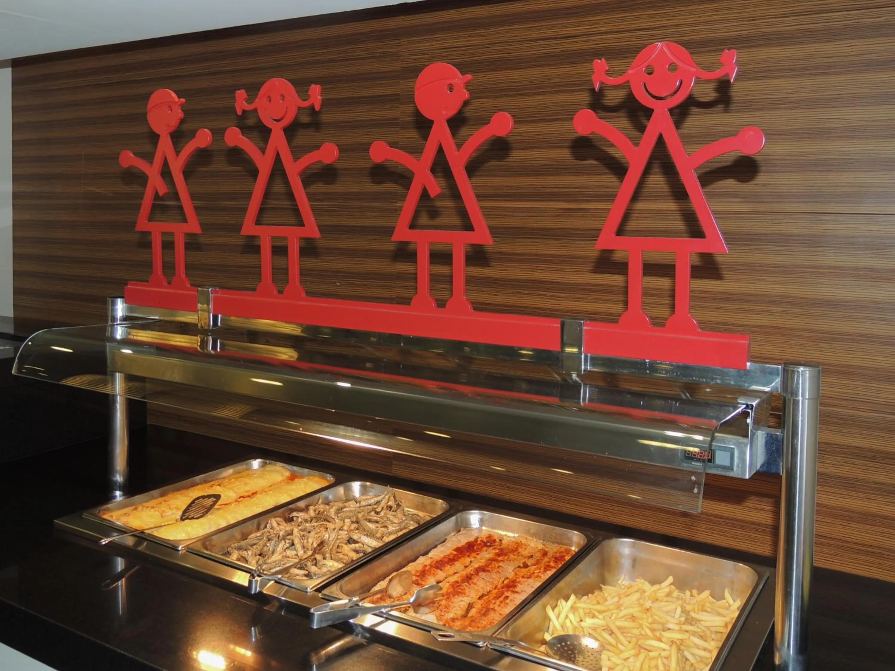 Restaurant/places to eat in Hotel Augustus