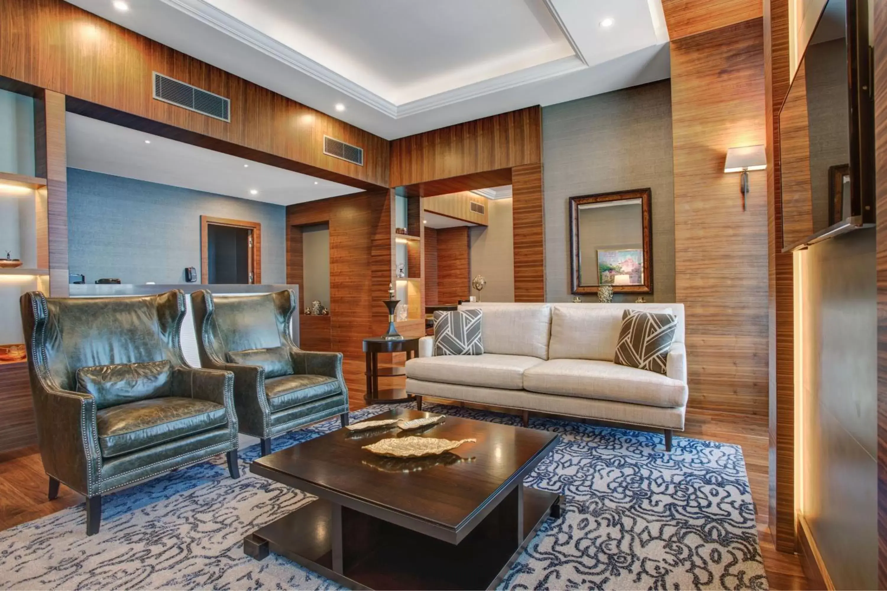 Photo of the whole room, Seating Area in Sheraton Grand Samsun Hotel
