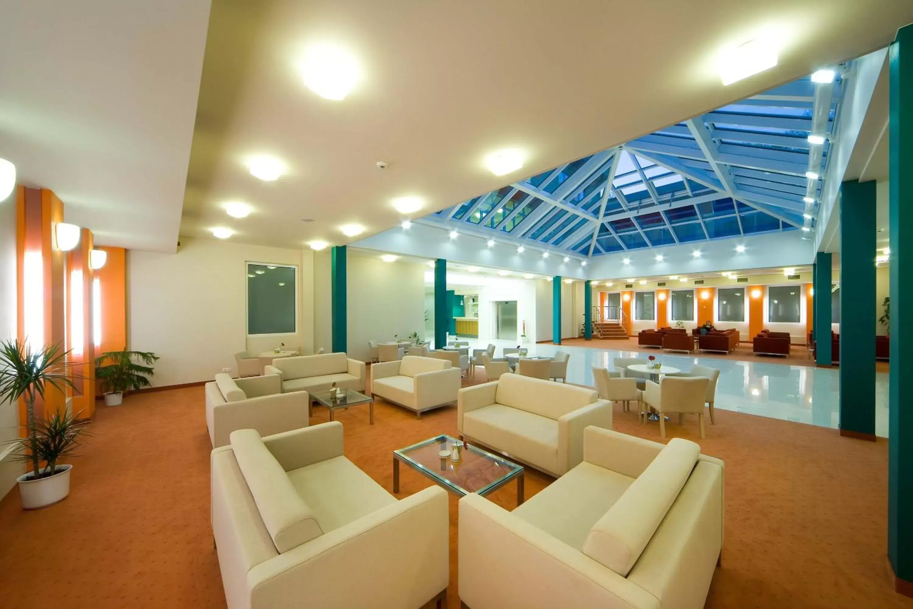 Lobby or reception, Lounge/Bar in Spa Resort Sanssouci