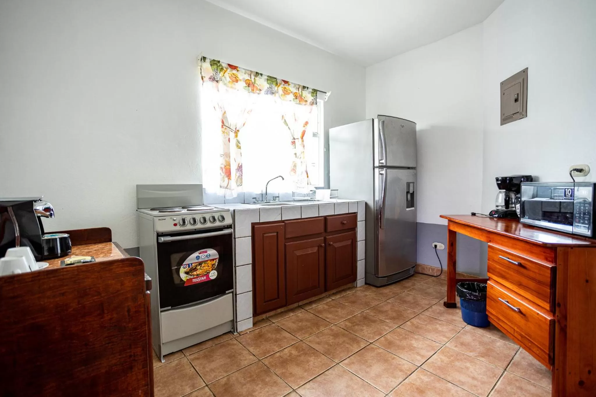 Coffee/tea facilities in Hotel El Rancho