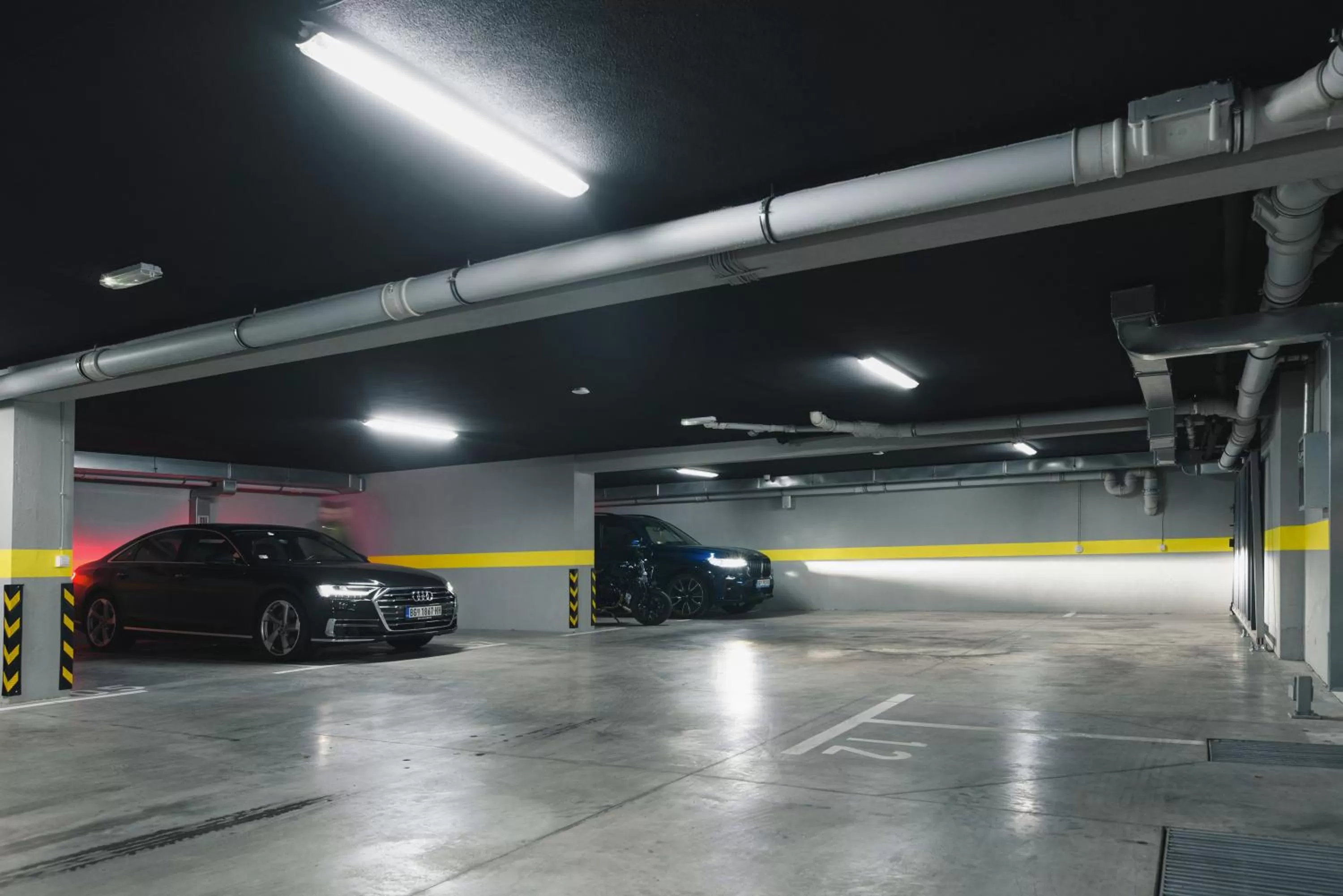 Property building in Hotel LoRa