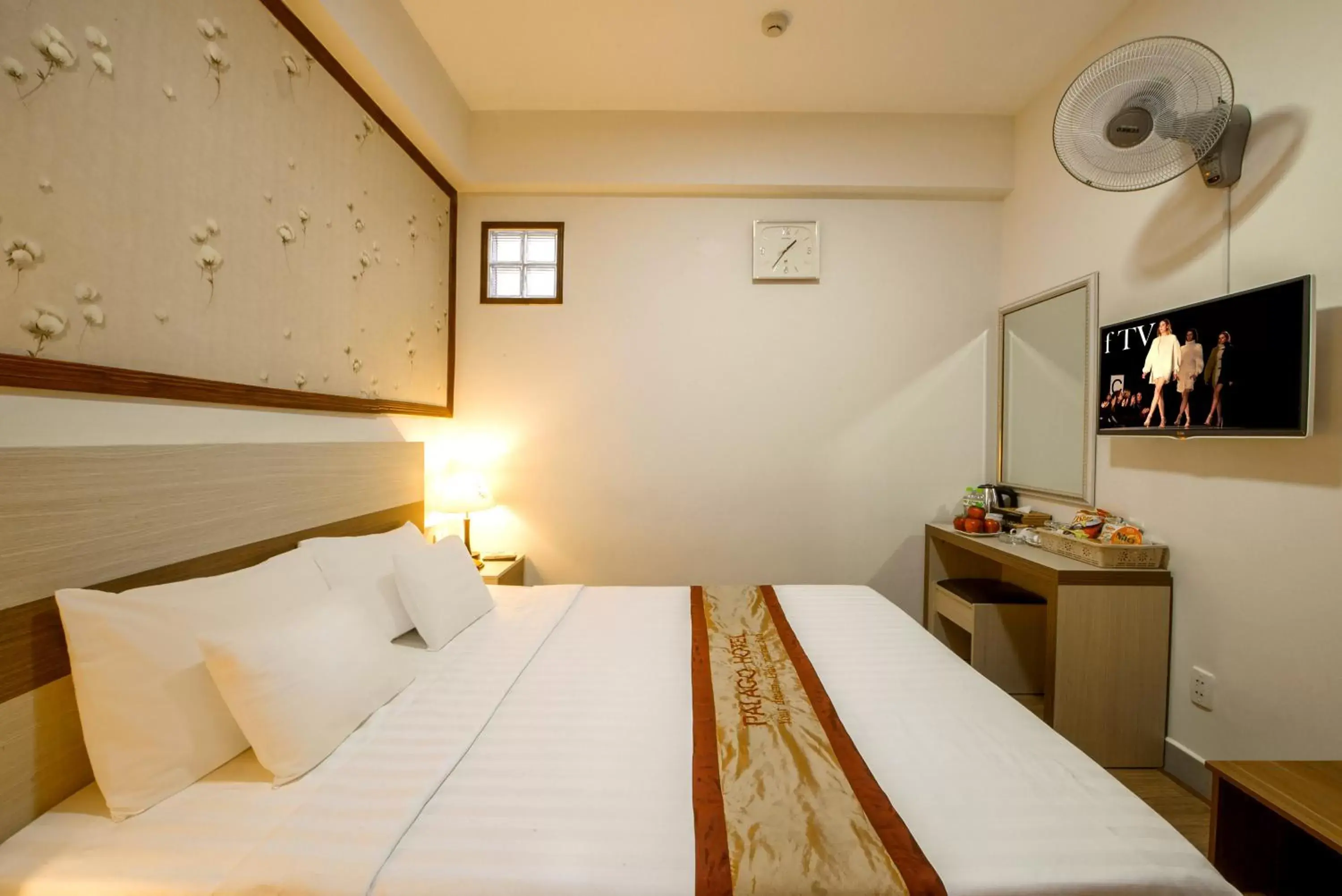 Bedroom, Bed in Palago Hotel