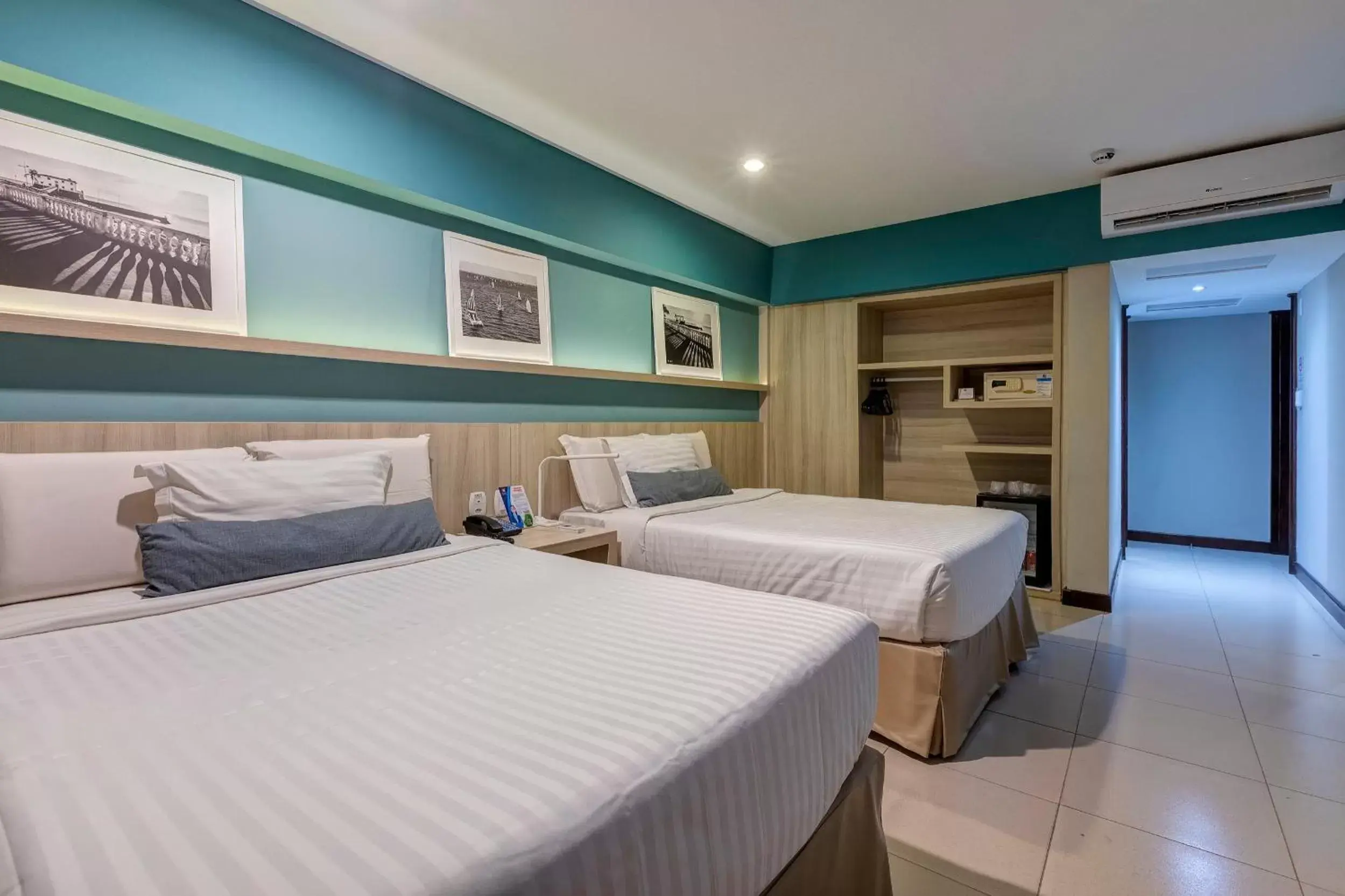 Bedroom, Bed in Monte Pascoal Praia Hotel Salvador Bedroom, Bed in Monte Pascoal Praia Hotel Salvador