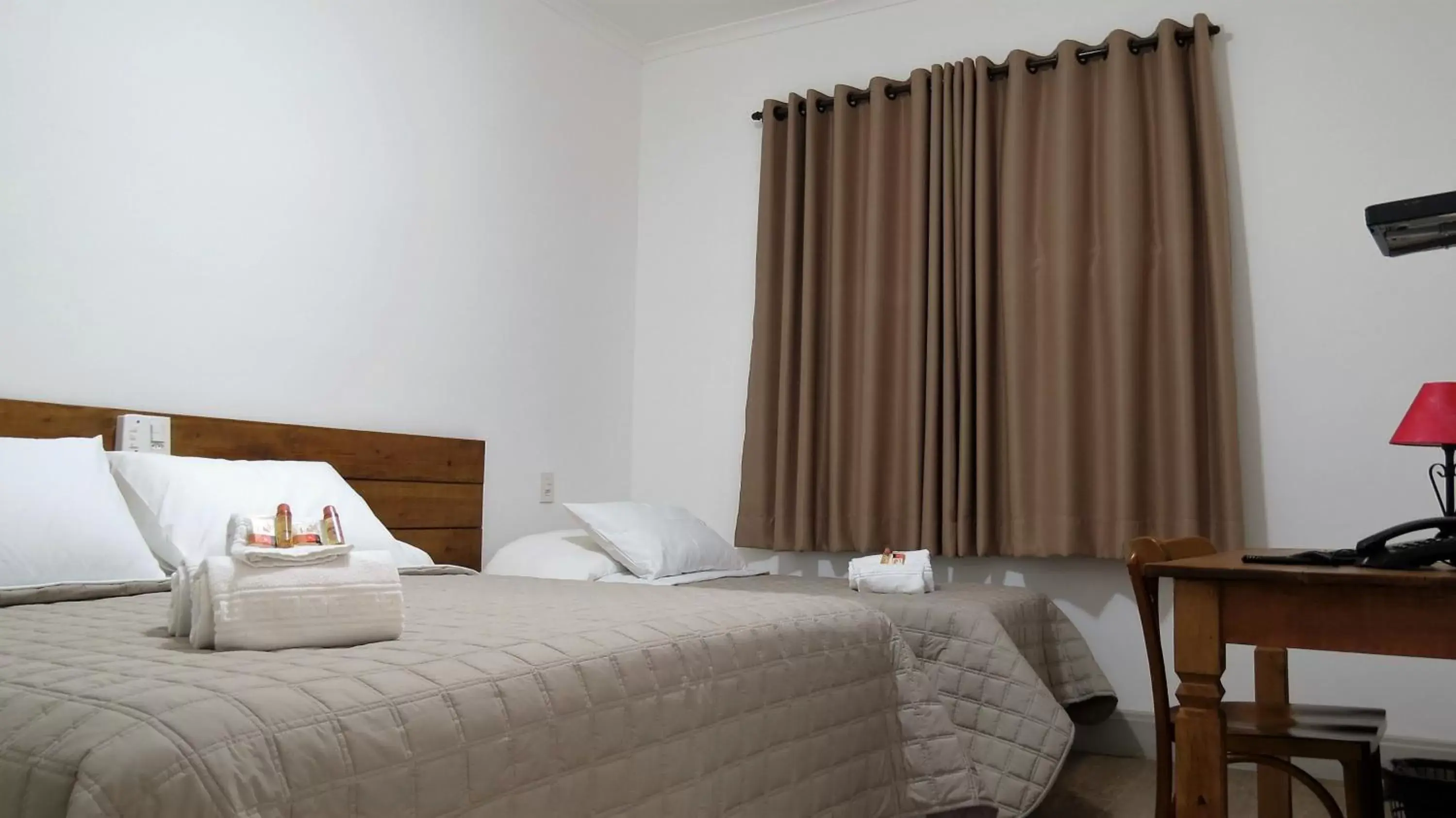 Standard Triple Room - single occupancy in Sagrados Corações - Pousada Standard Triple Room - single occupancy in Sagrados Corações - Pousada