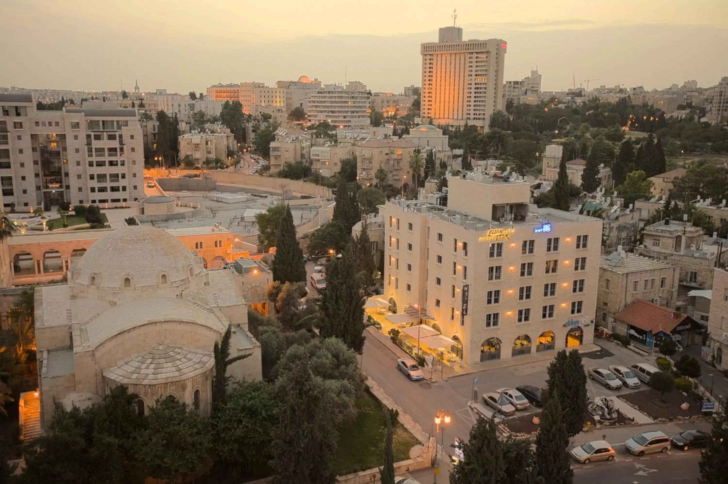 Neighbourhood, Bird's-eye View in Eldan Hotel