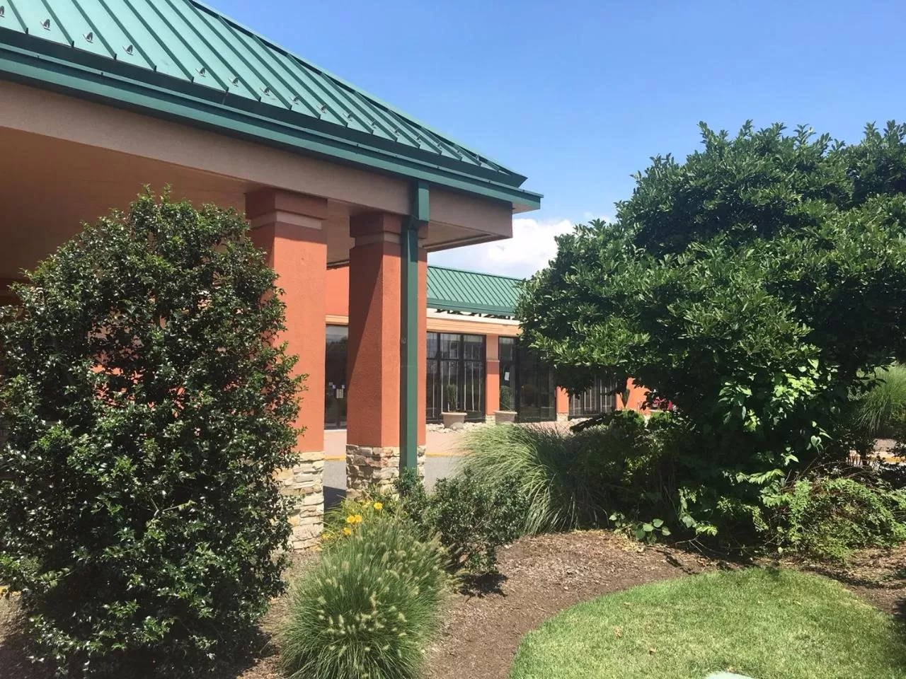 Garden in Quality Hotel Philadelphia Airport