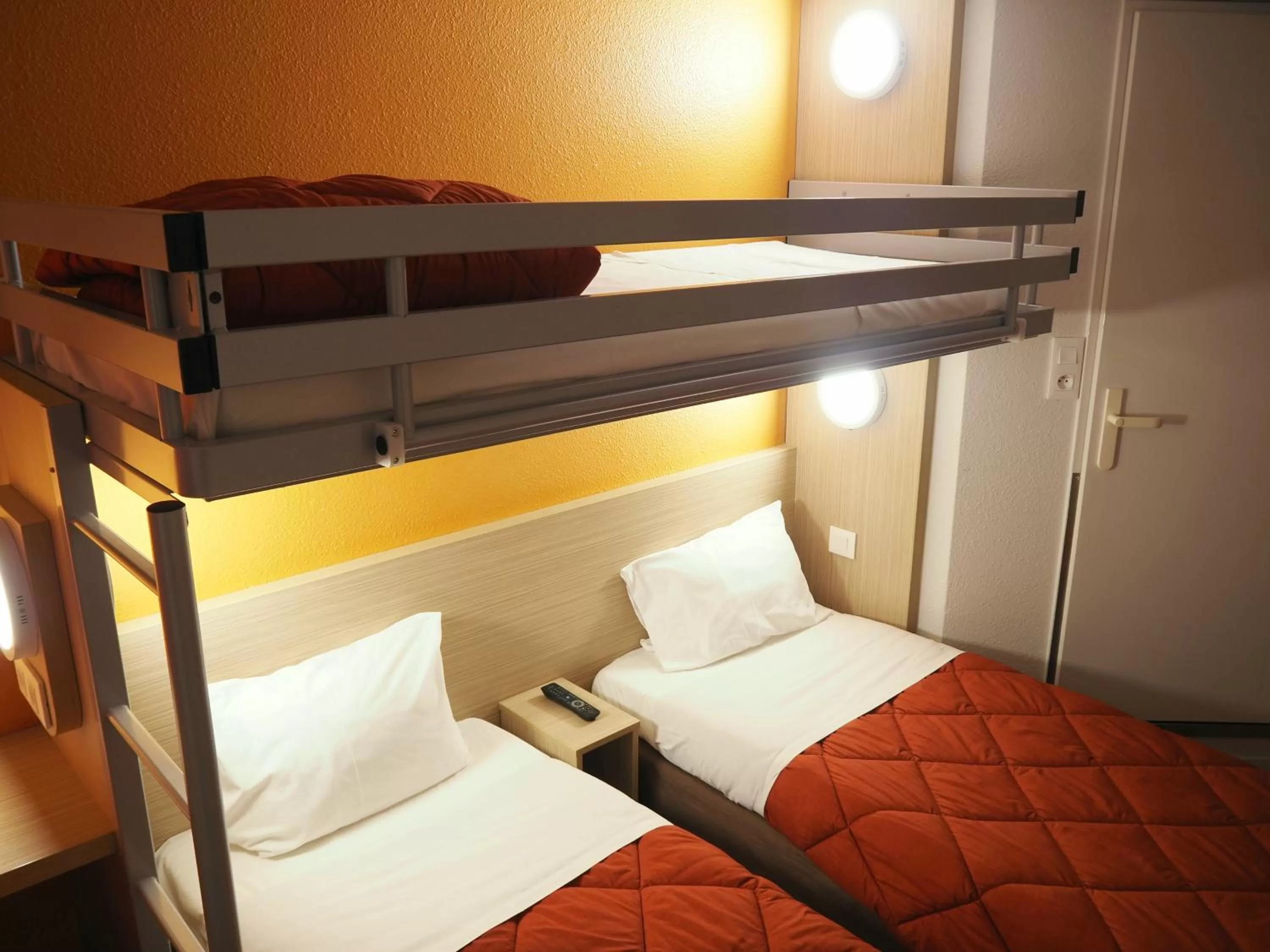 bunk bed, Bed in Premiere Classe Saumur