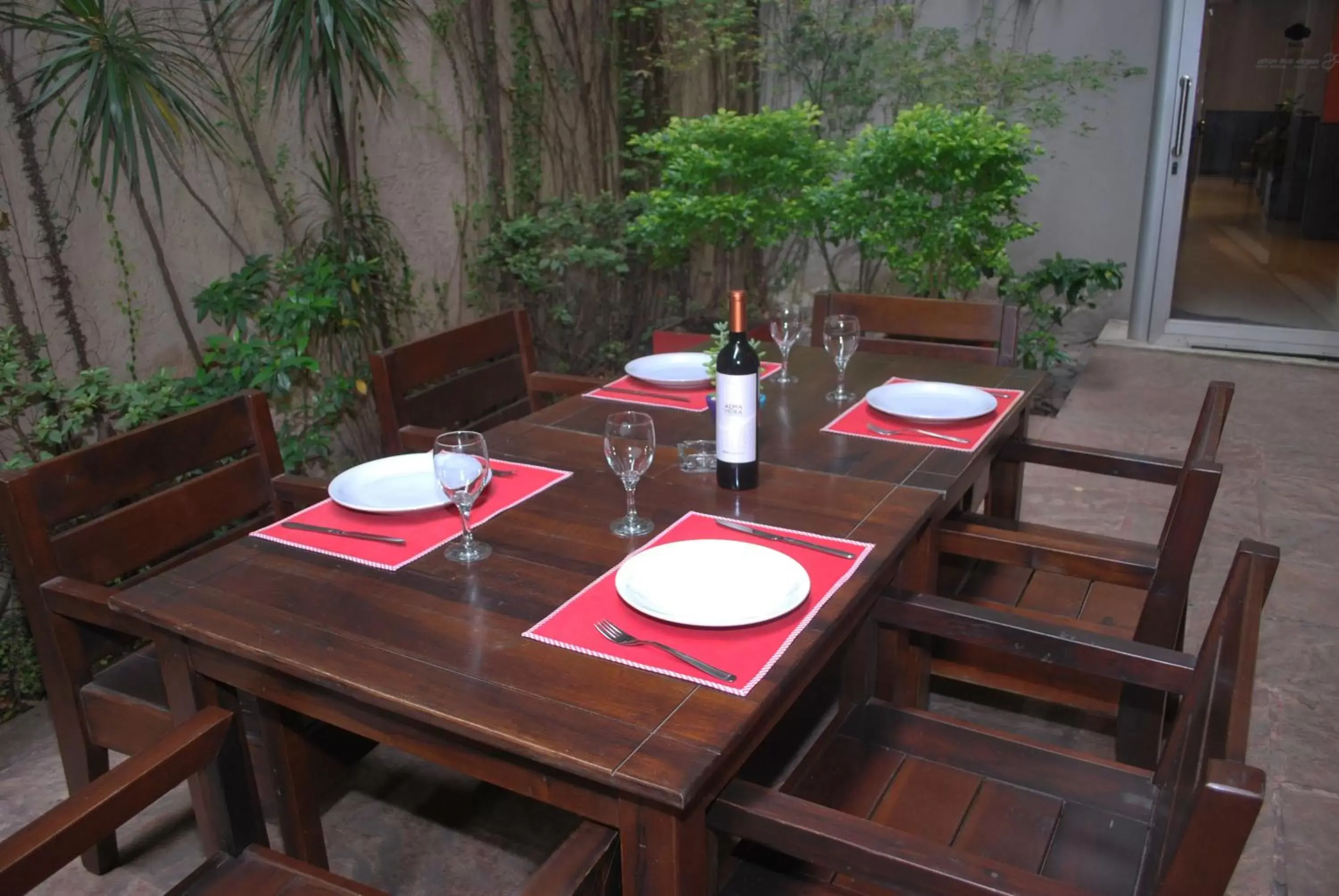 Garden, Restaurant/Places to Eat in Ribera Sur Hotel