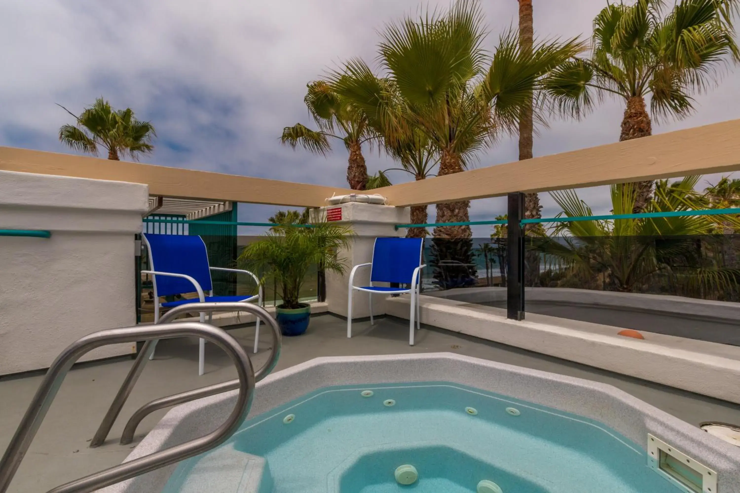 Swimming Pool in San Clemente Cove Resort