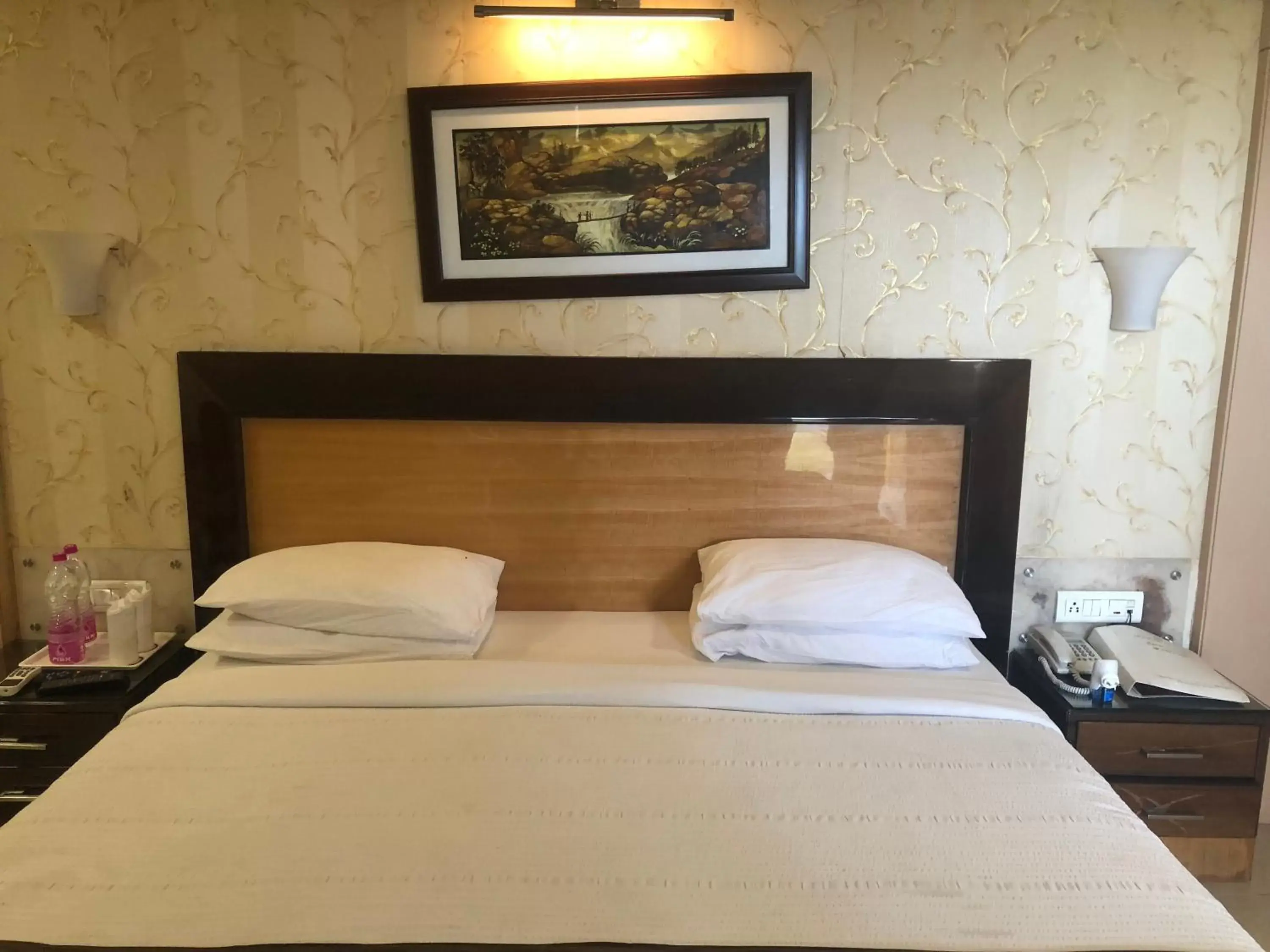 Bed in Hotel Holiday Resort