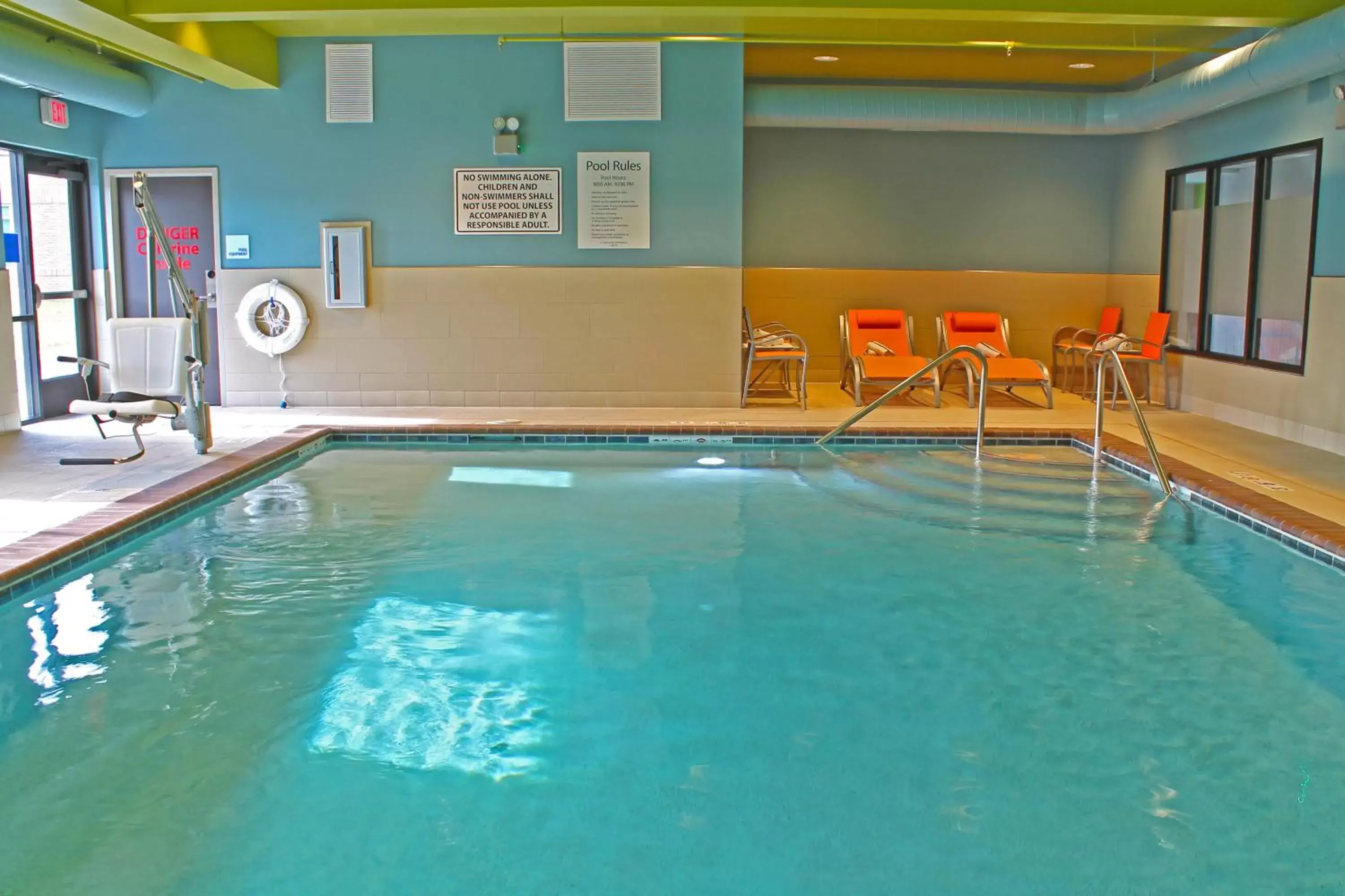Swimming Pool in Holiday Inn Express & Suites - St. Louis South - I-55, an IHG Hotel