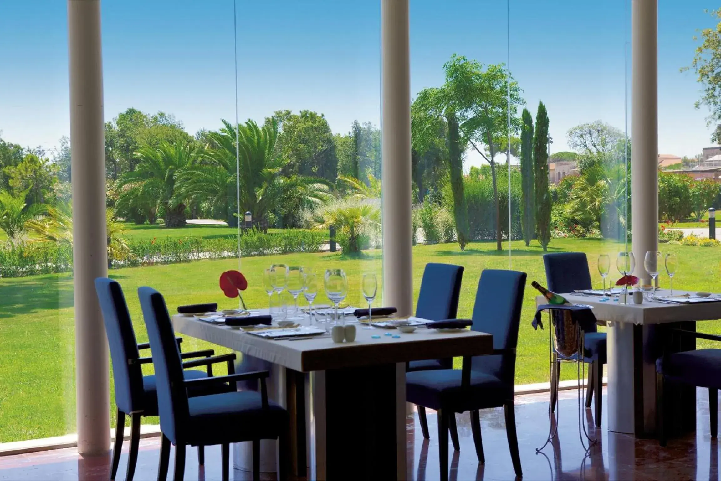 Garden view, Restaurant/Places to Eat in TH Tirrenia - Green Park Resort