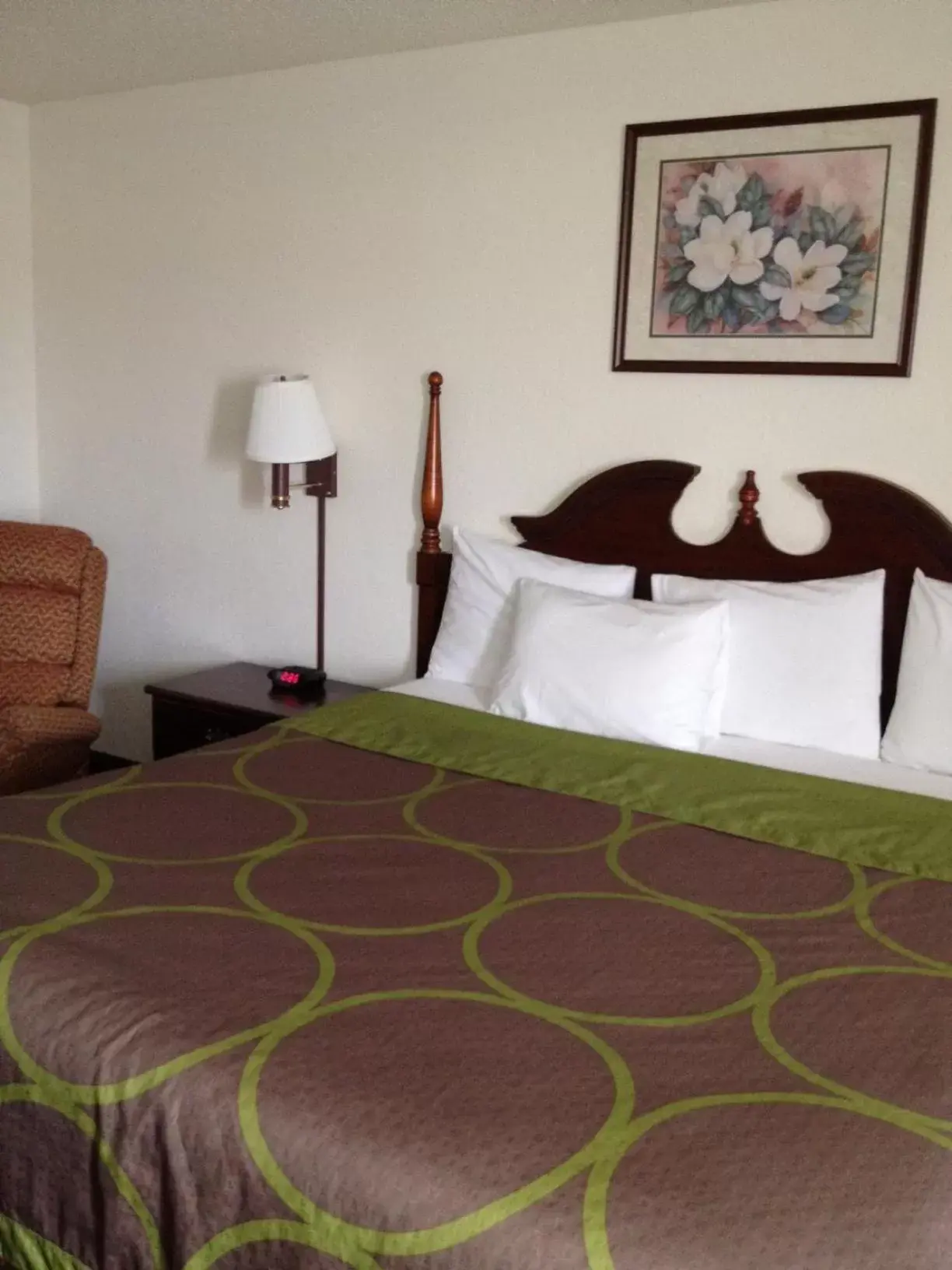 Two-Bedroom Suite with Two King Beds - Non-Smoking in Super 8 by Wyndham Aurora/Naperville Area