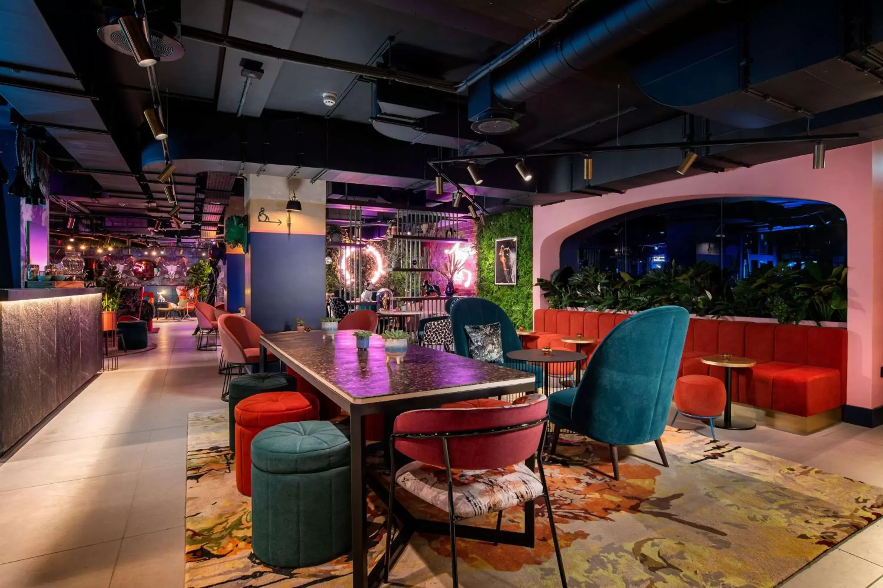 Restaurant/places to eat, Lounge/Bar in YOTEL Manchester Deansgate