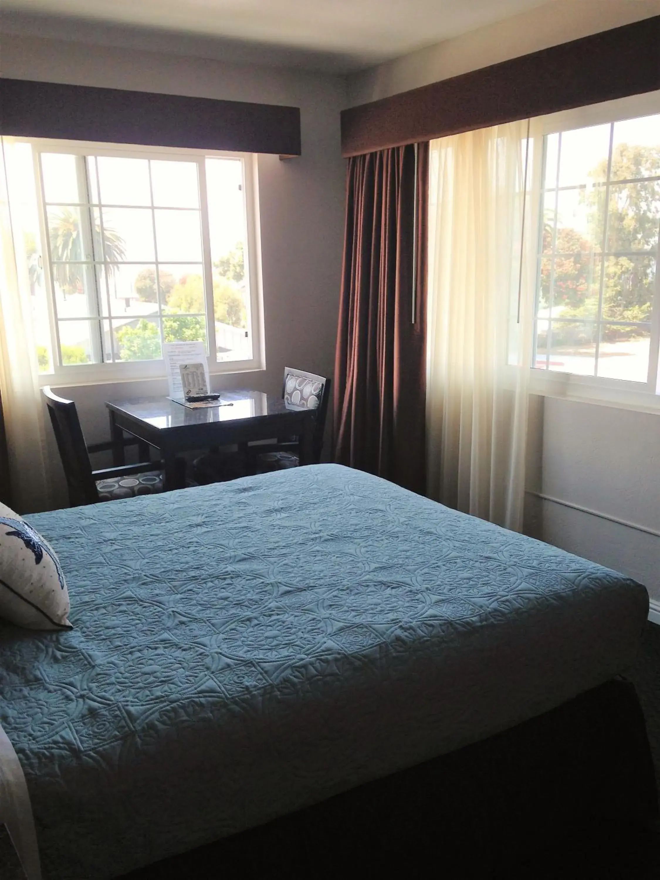 Bedroom, Bed in Morro Crest Inn